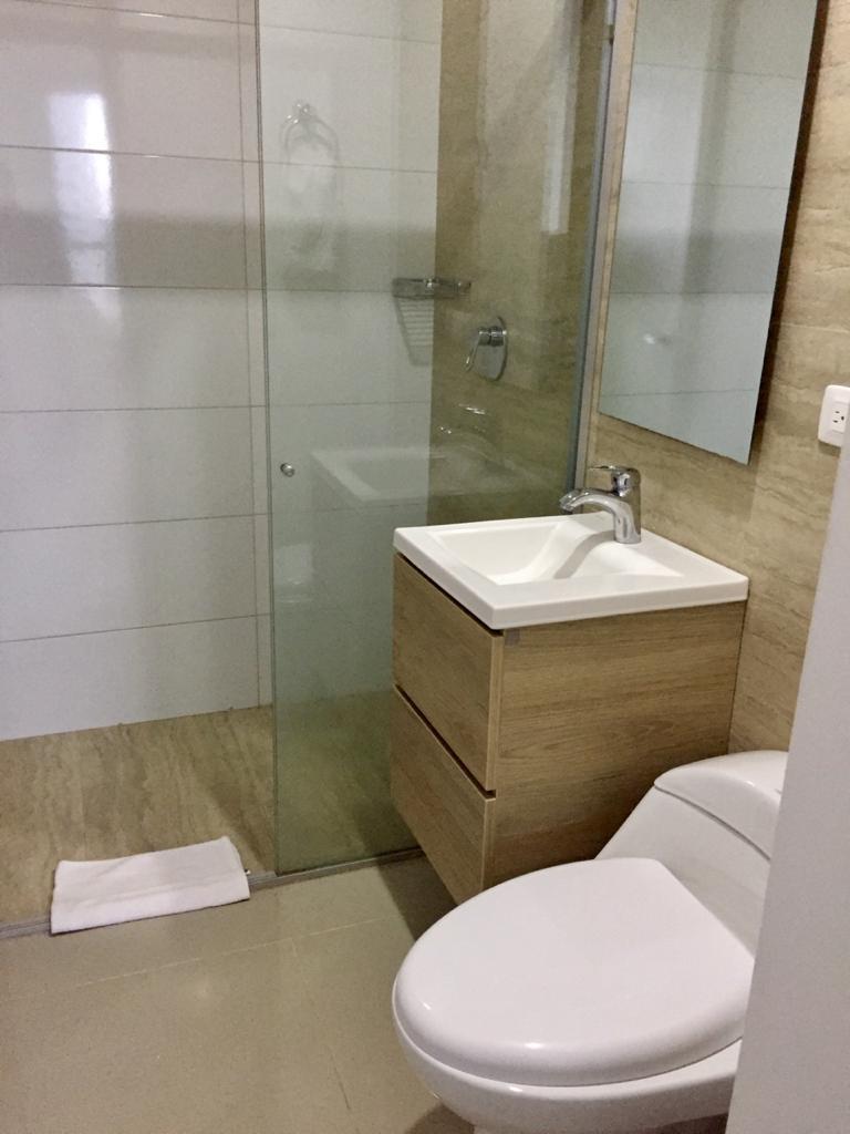 EN ARRIENDO APARTAMENTO AMOBLADO EN MANGA - CARTAGENA