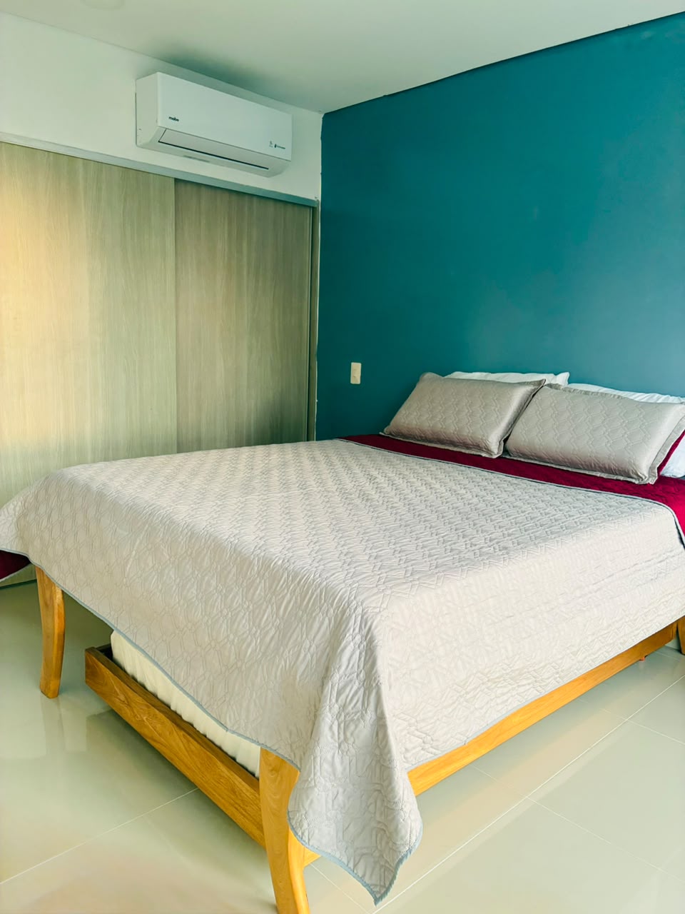 APARTAMENTO MIXTO EN VENTA BOCAGRANDE-CARTAGENA