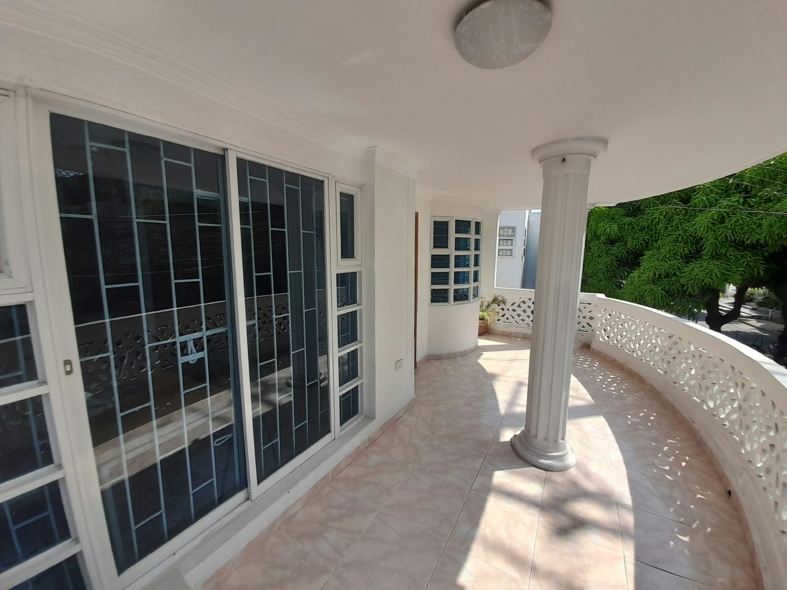 CASA DUPLEX EN ARRIENDO - SANTA LUCIA