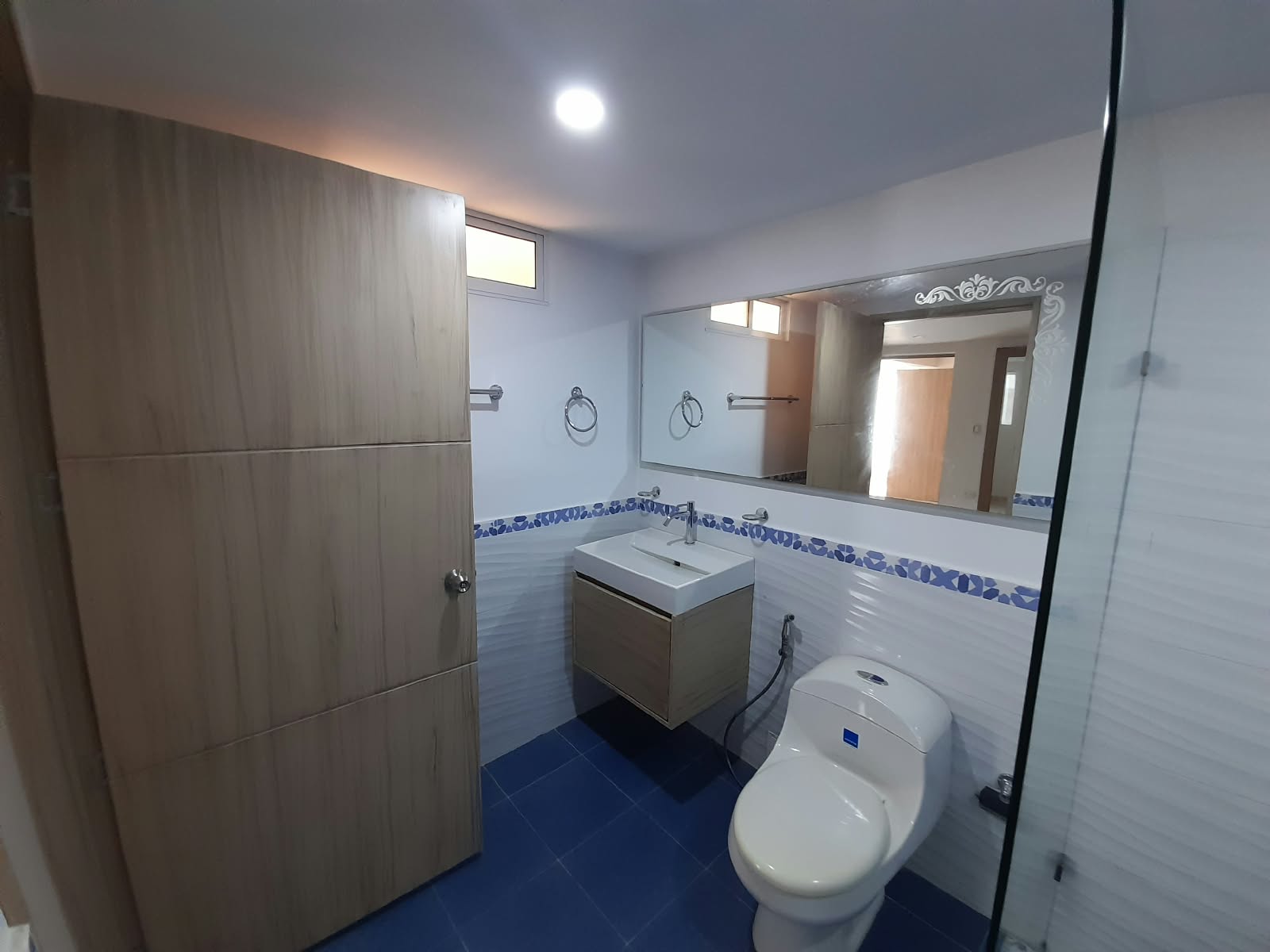EN ARRIENDO CASA COMERCIAL Y/O RESIDENCIAL EN CRESPO - CARTAGENA