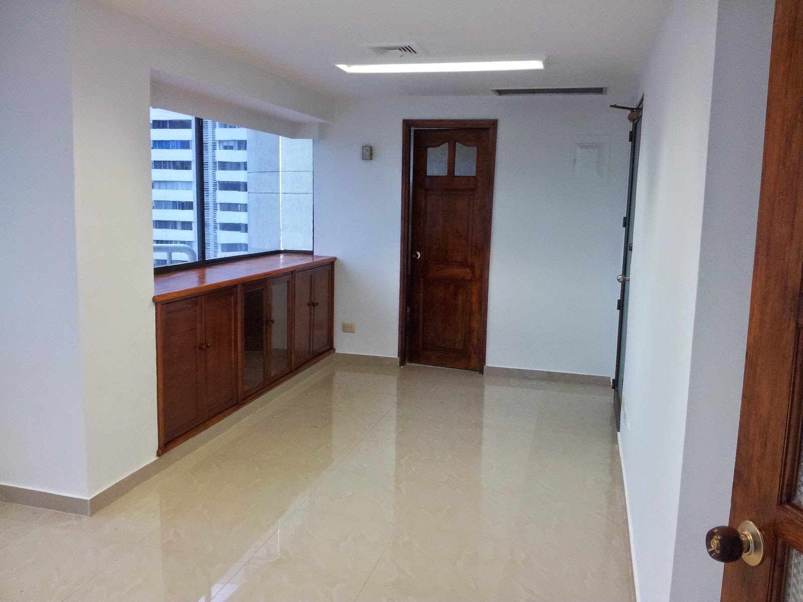 ARRIENDO OFICINA EN BOCAGRANDE