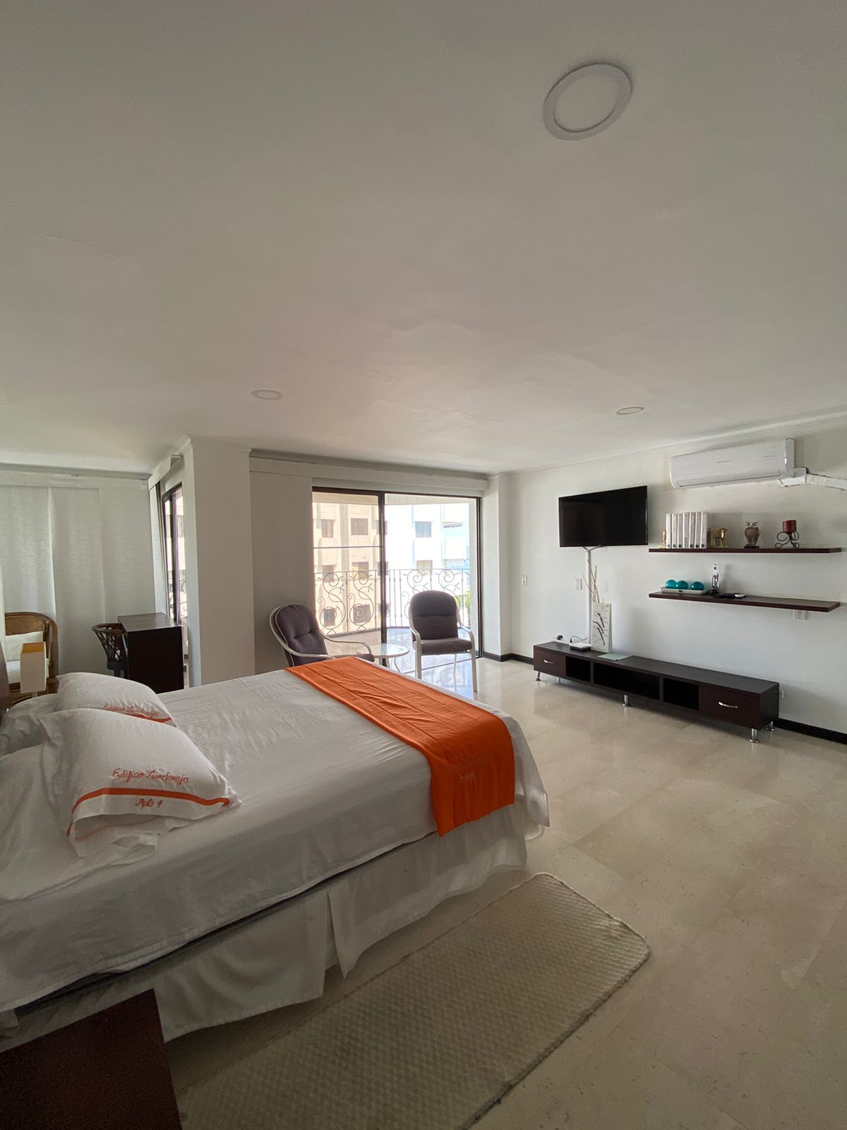 APARTAMENTO EN VENTA CASTILLOGRANDE - CARTAGENA