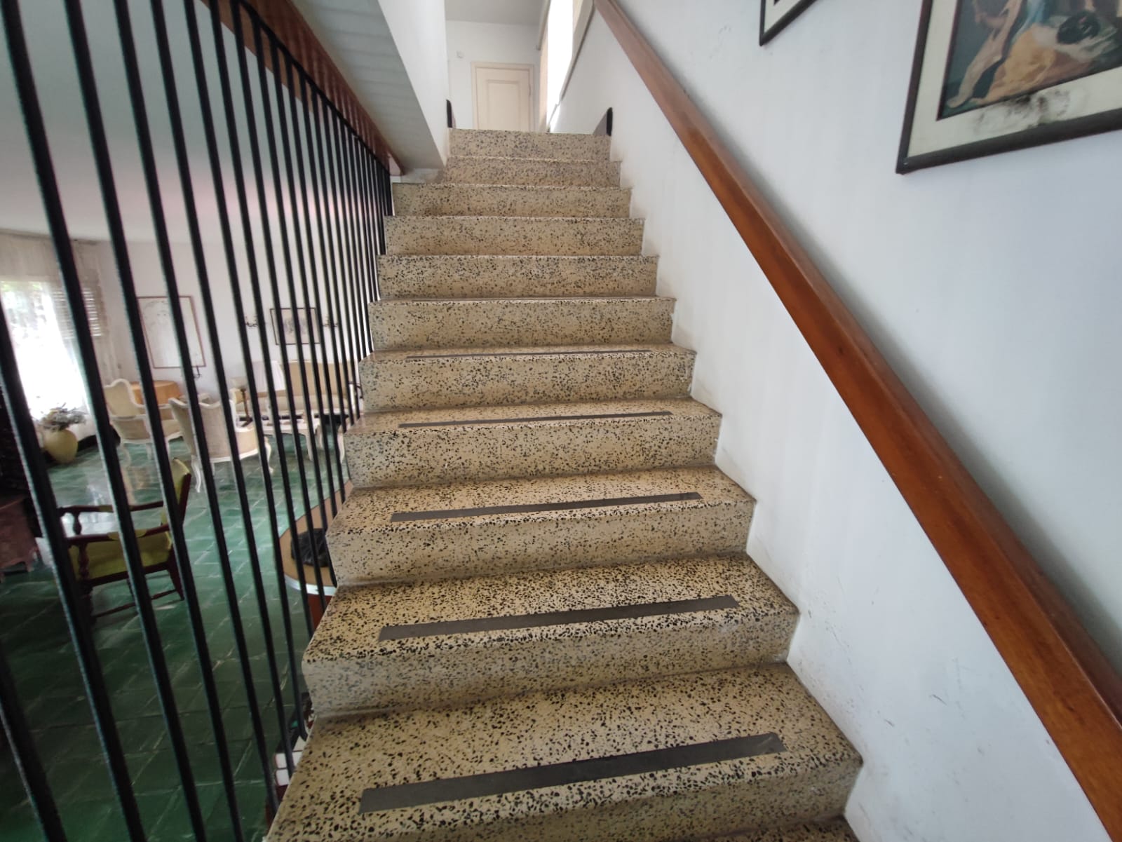 CASA COMERCIAL EN ARRIENDO MANGA  – CARTAGENA