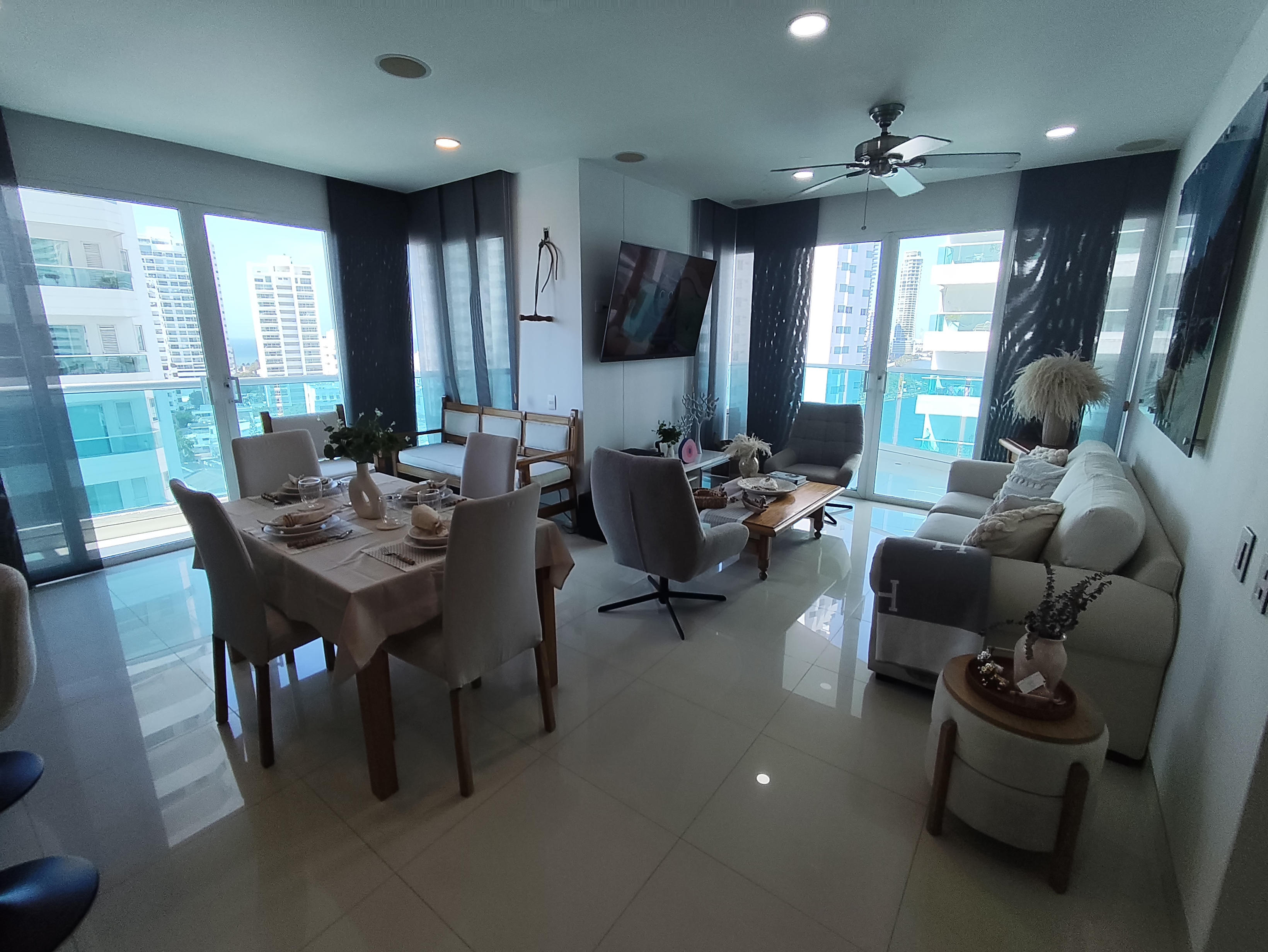 APARTAMENTO AMOBLADO EN ARRIENDO CASTILLOGRANDE - CARTAGENA