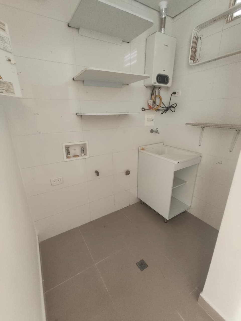 APARTAMENTO EN ARRIENDO EN MANGA - CARTAGENA
