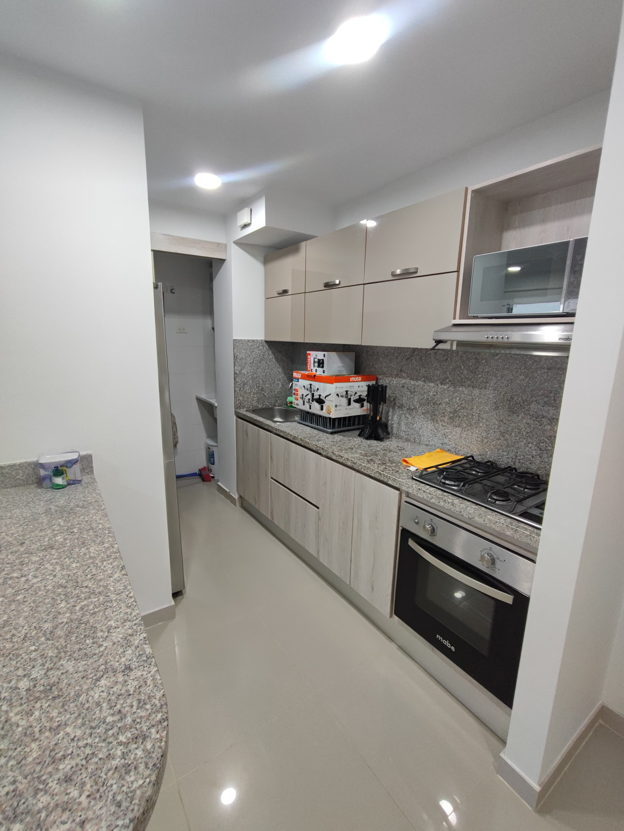 Apartamento en Serena del Mar - Permuta Local En B/quilla o Cartagena