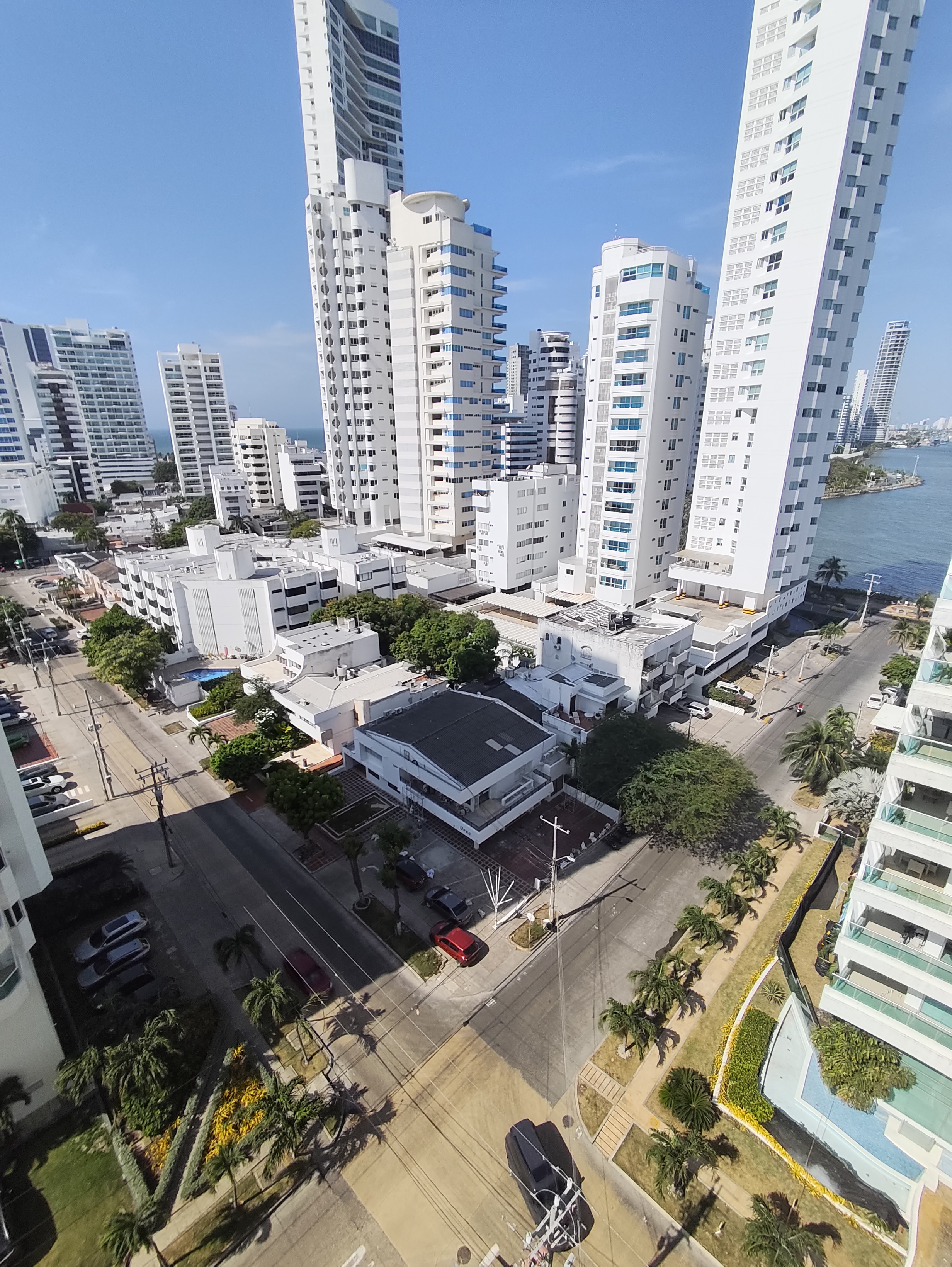 APARTAMENTO AMOBLADO EN ARRIENDO CASTILLOGRANDE - CARTAGENA