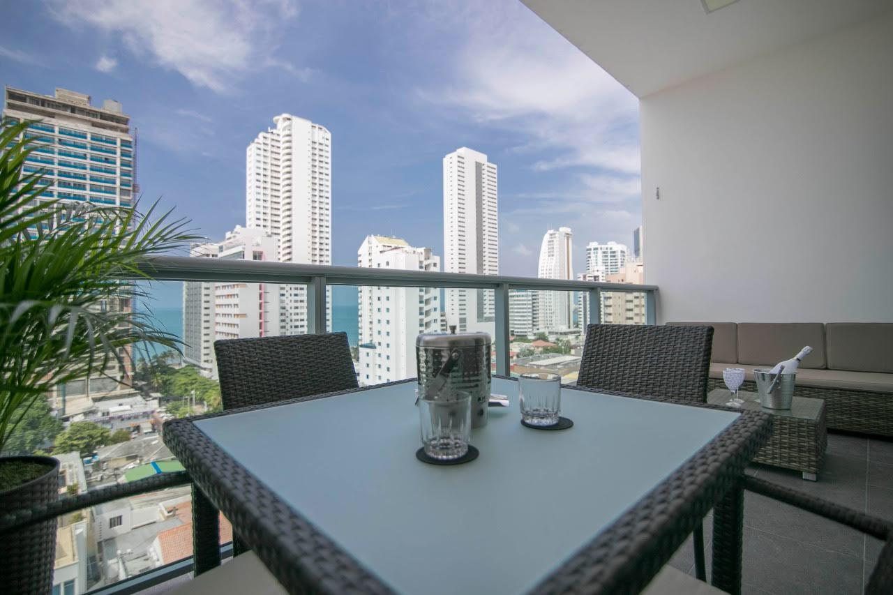 APARTAMENTO AMOBLADO EN VENTA BOCAGRANDE - CARTAGENA