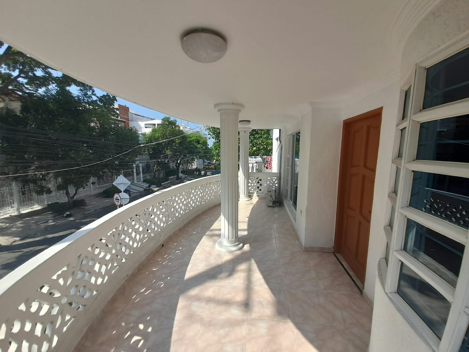 CASA DUPLEX EN ARRIENDO - SANTA LUCIA