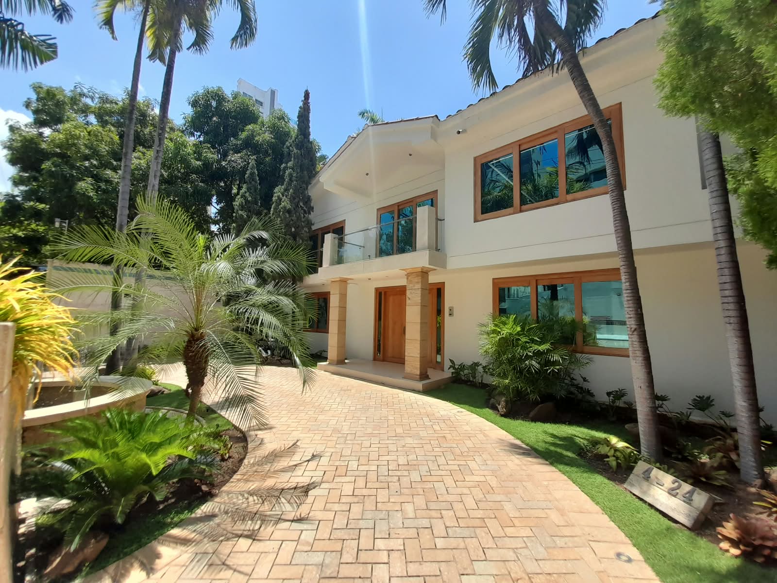 CASA EN ARRIENDO BOCAGRANDE - CARTAGENA