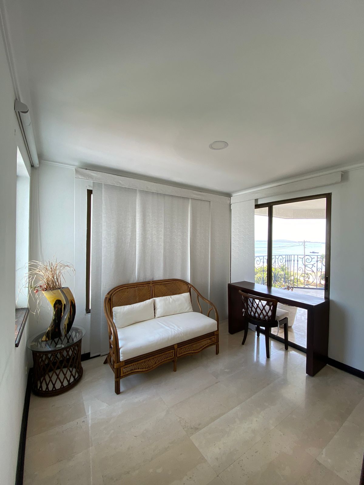 APARTAMENTO EN VENTA CASTILLOGRANDE - CARTAGENA