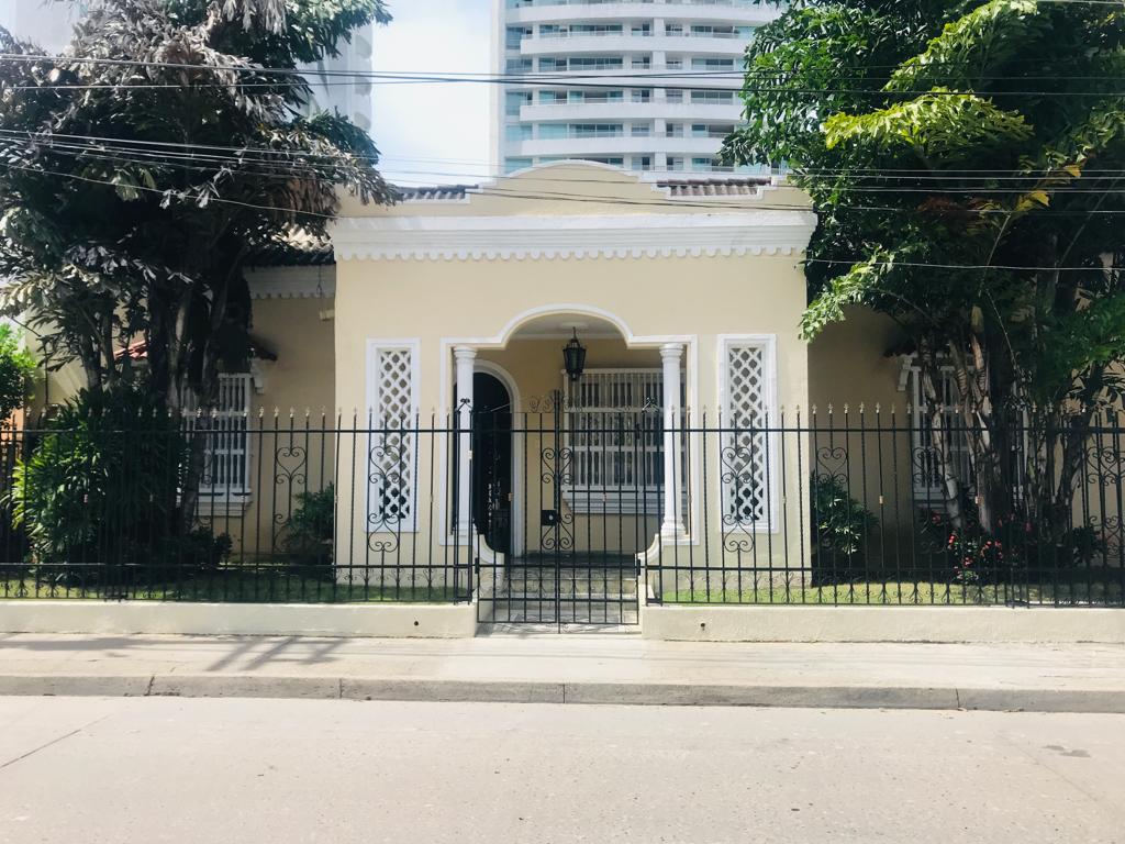 CASA EN VENTA  MANGA  – CARTAGENA