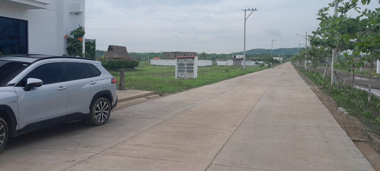 Lote en Condominio Privado Con Vista a la Playa. Venpermuto