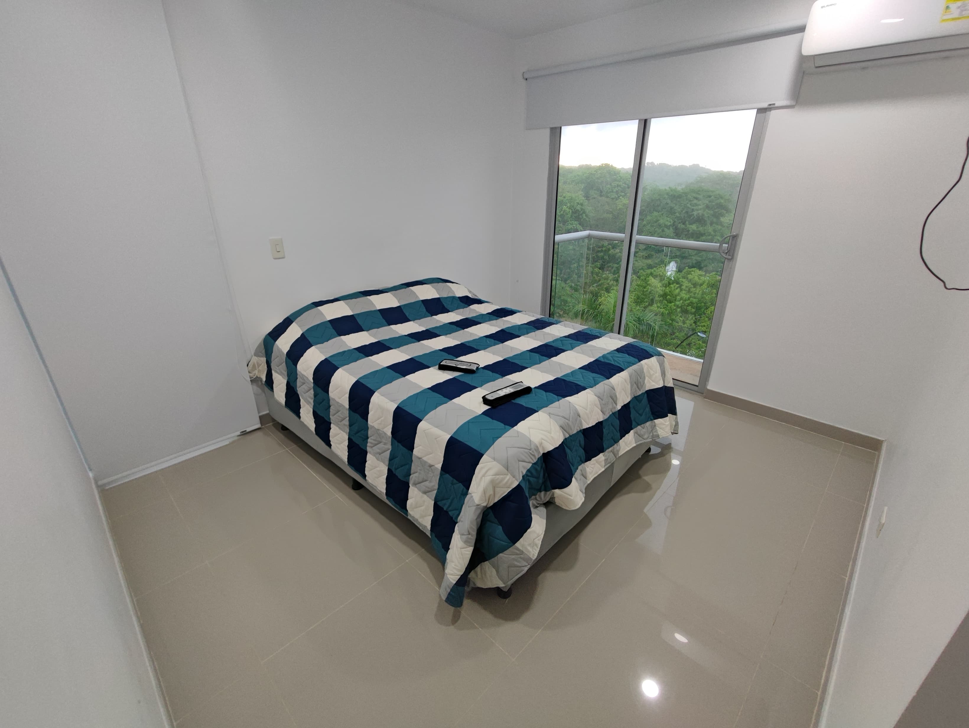 Apartamento en Serena del Mar - Permuta Local En B/quilla o Cartagena