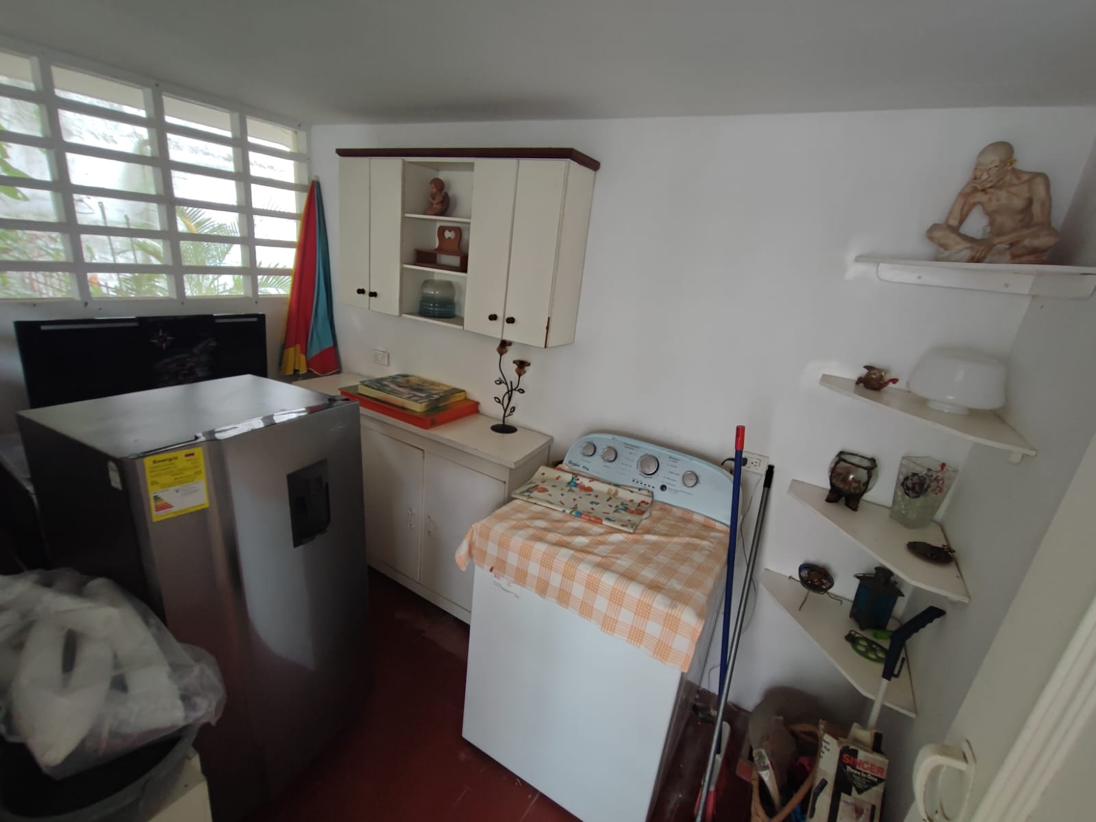 CASA COMERCIAL EN ARRIENDO MANGA  – CARTAGENA