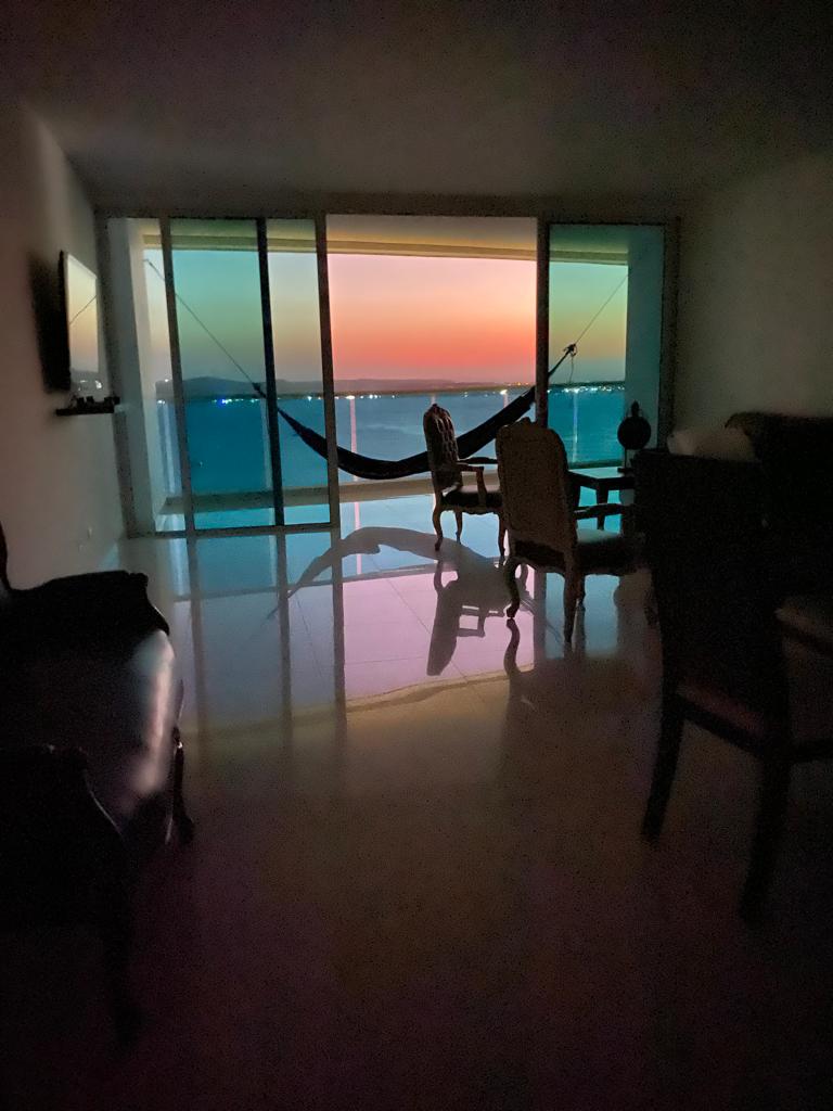 APARTAMENTO EN VENTA CASTILLOGRANDE - CARTAGENA