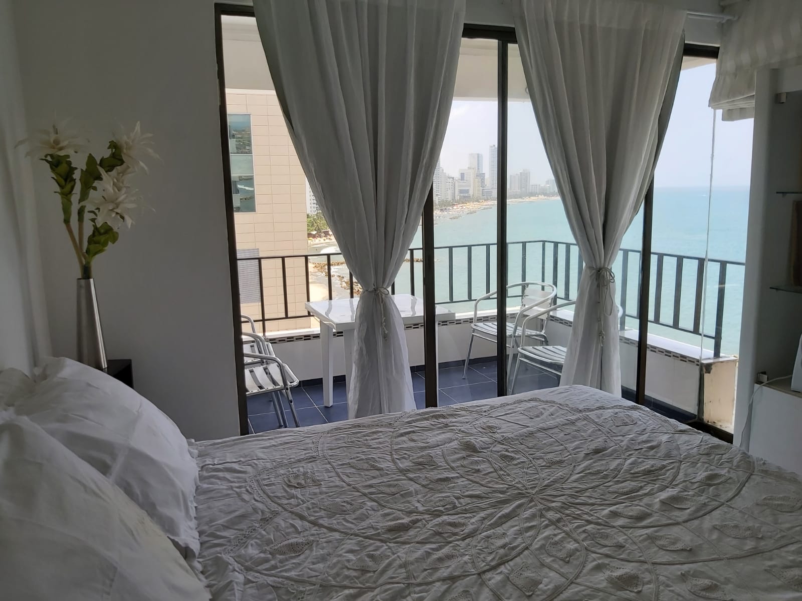 APARTAMENTO AMOBLADO EN ARRIENDO BOCAGRANDE - CARTAGENA