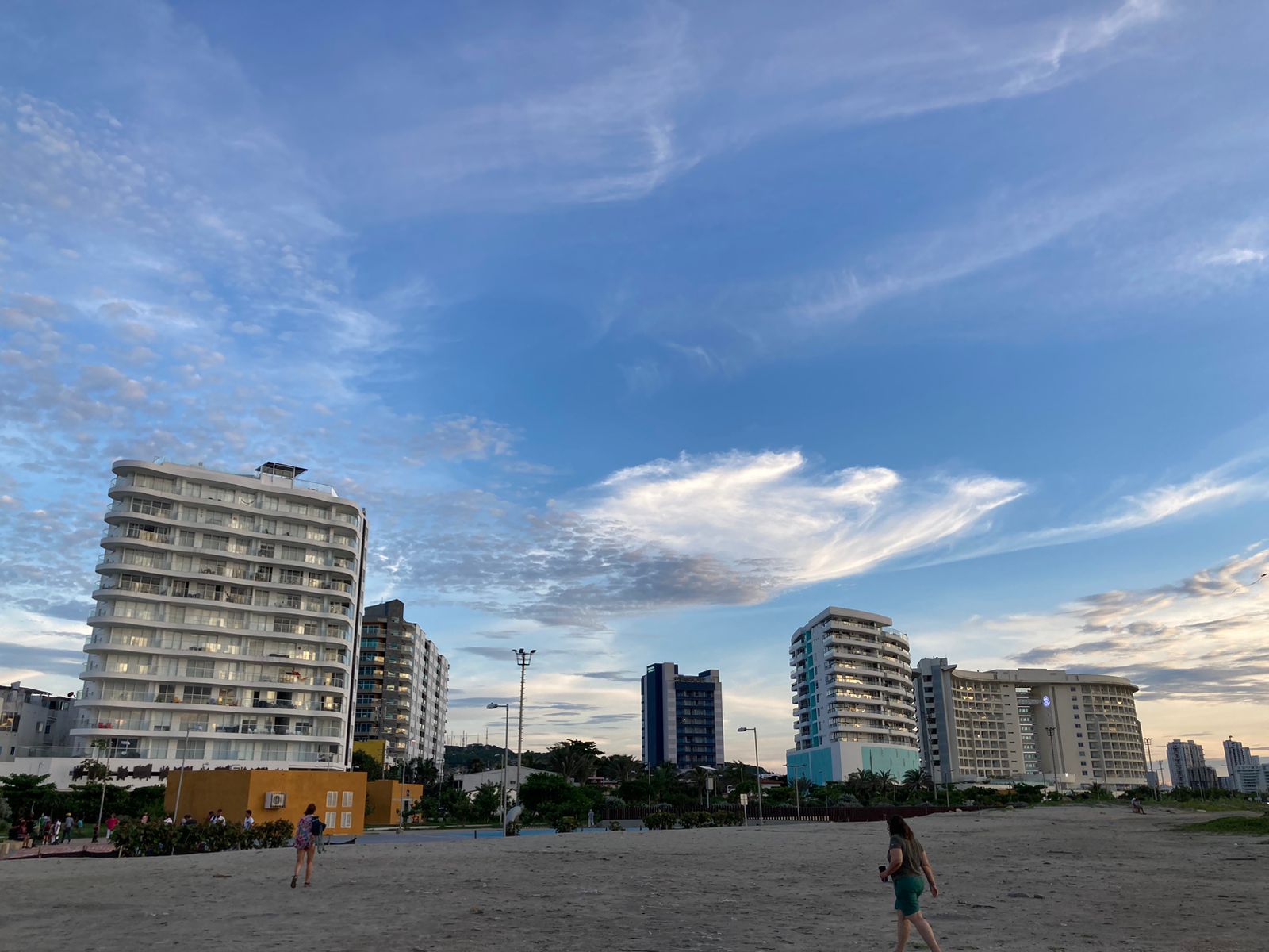 APARTAMENTO EN ARRIENDO AMOBLADO , CRESPO - CARTAGENA