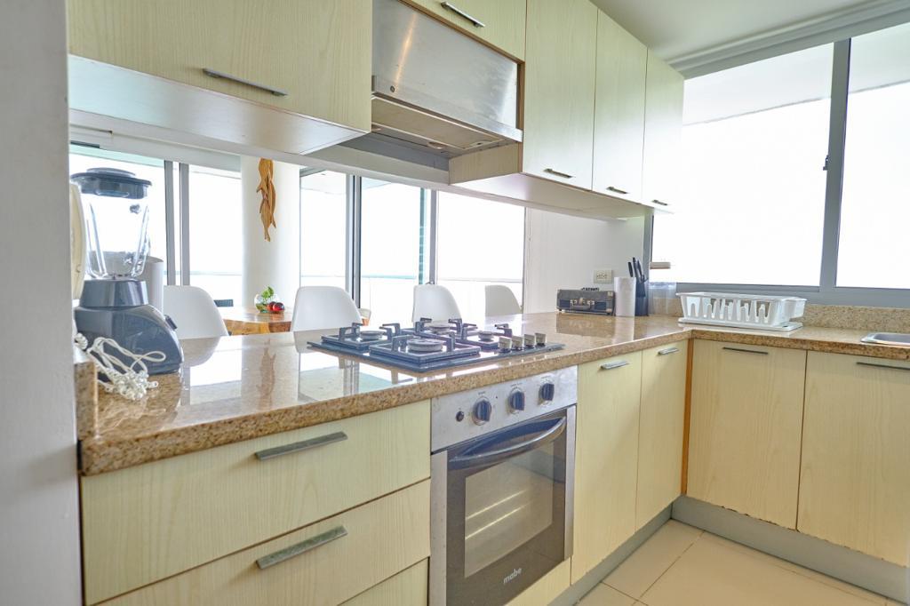 APARTAMENTO EN VENTA, CRESPO - CARTAGENA