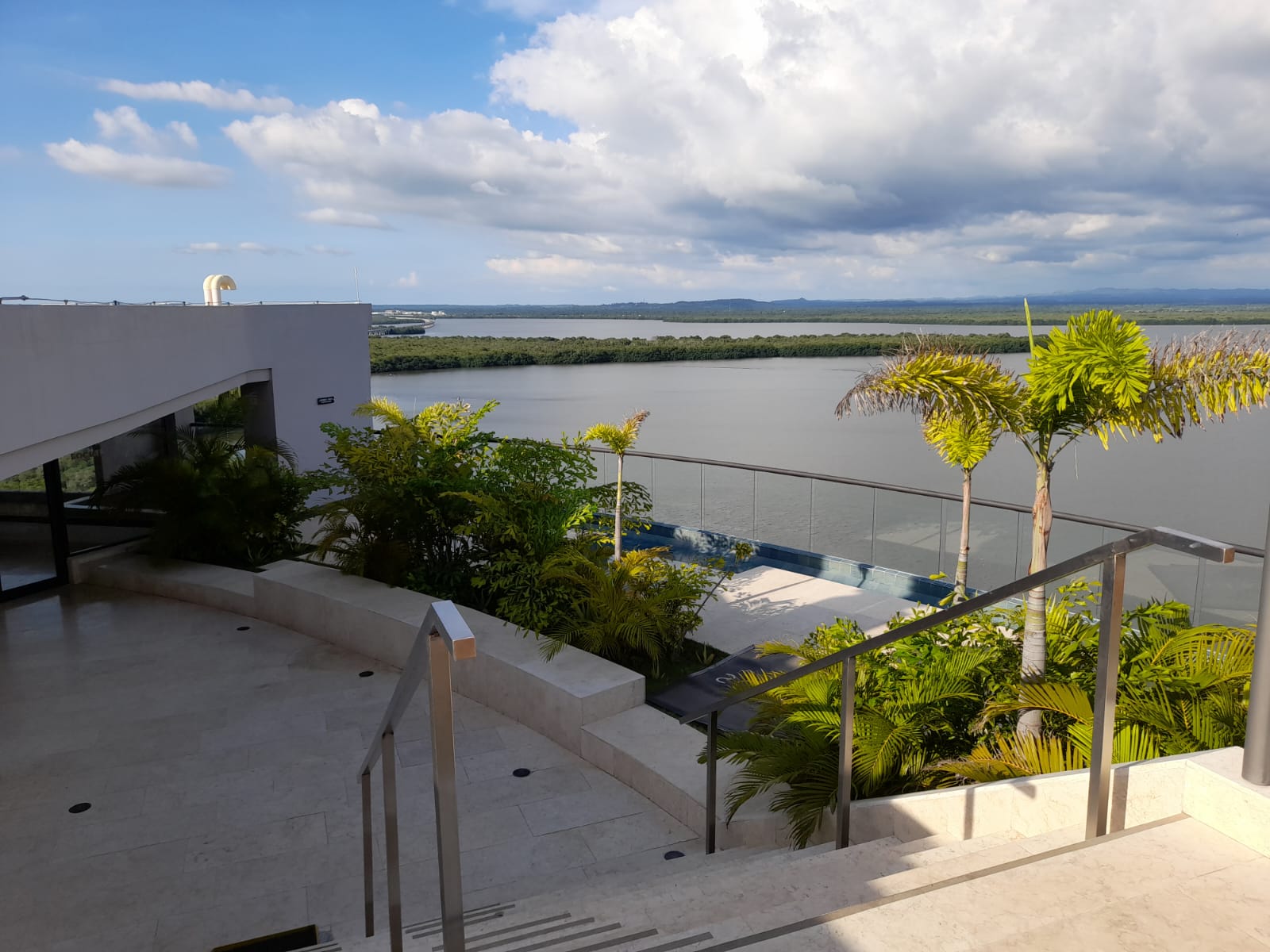 APARTAMENTO EN VENTA CIELO MAR - CARTAGENA