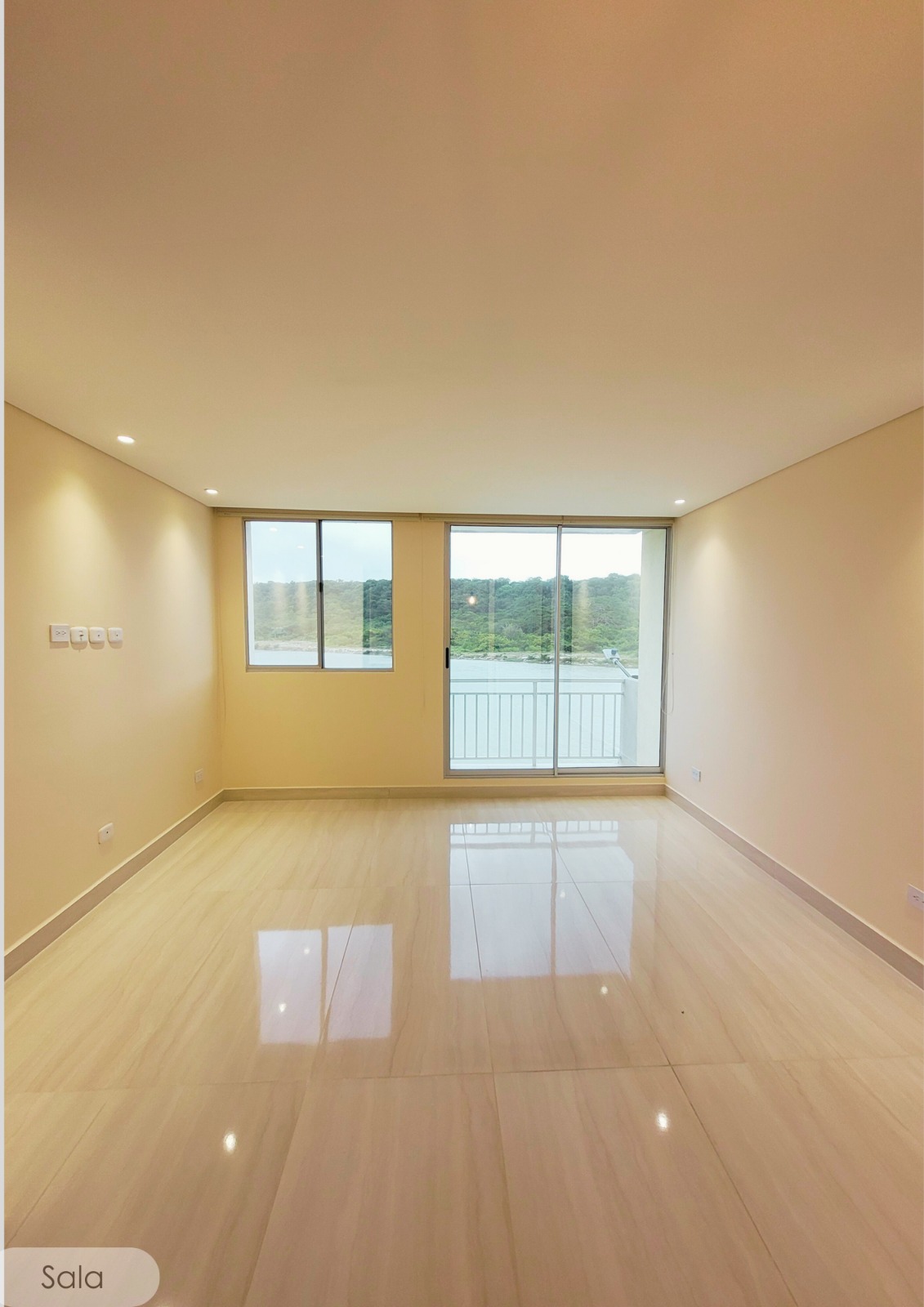 APARTAMENTO EN ARRIENDO SERENA DEL MAR  - CARTAGENA