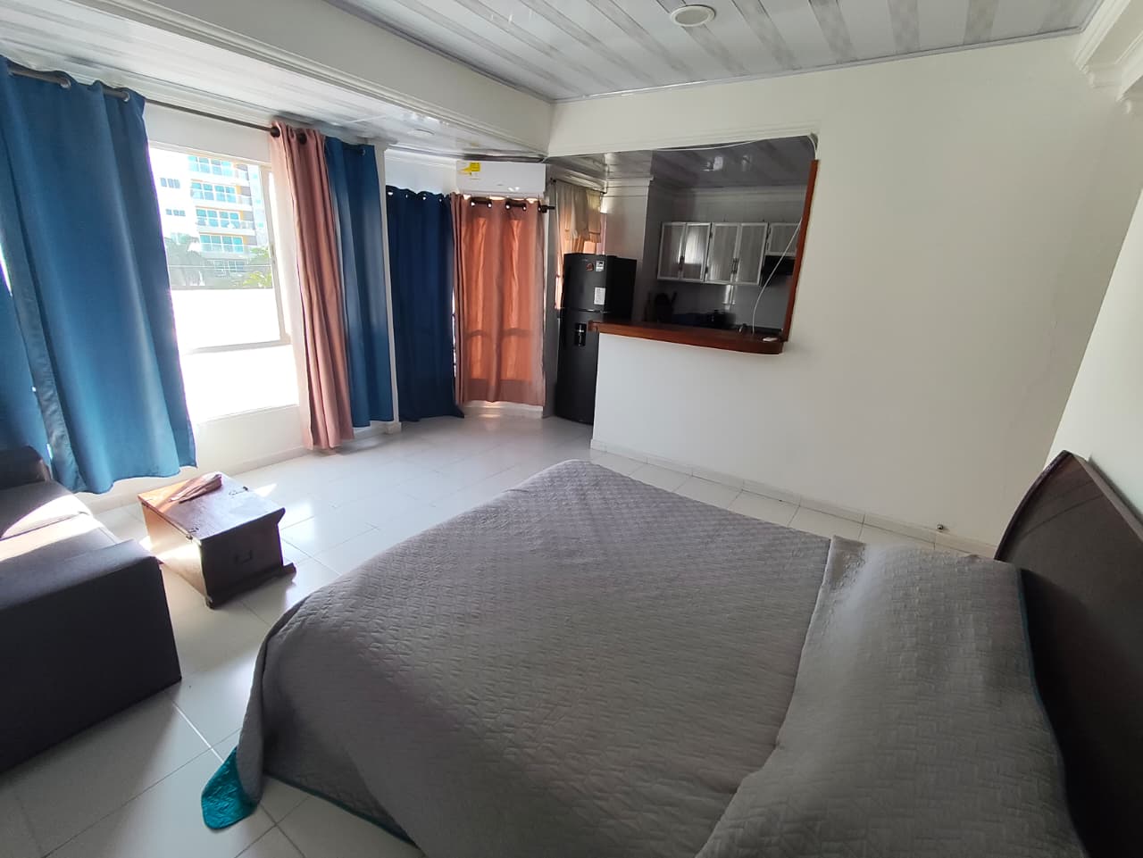 ARRIENDO APARTAMENTO AMOBLADO CRESPO - CARTAGENA