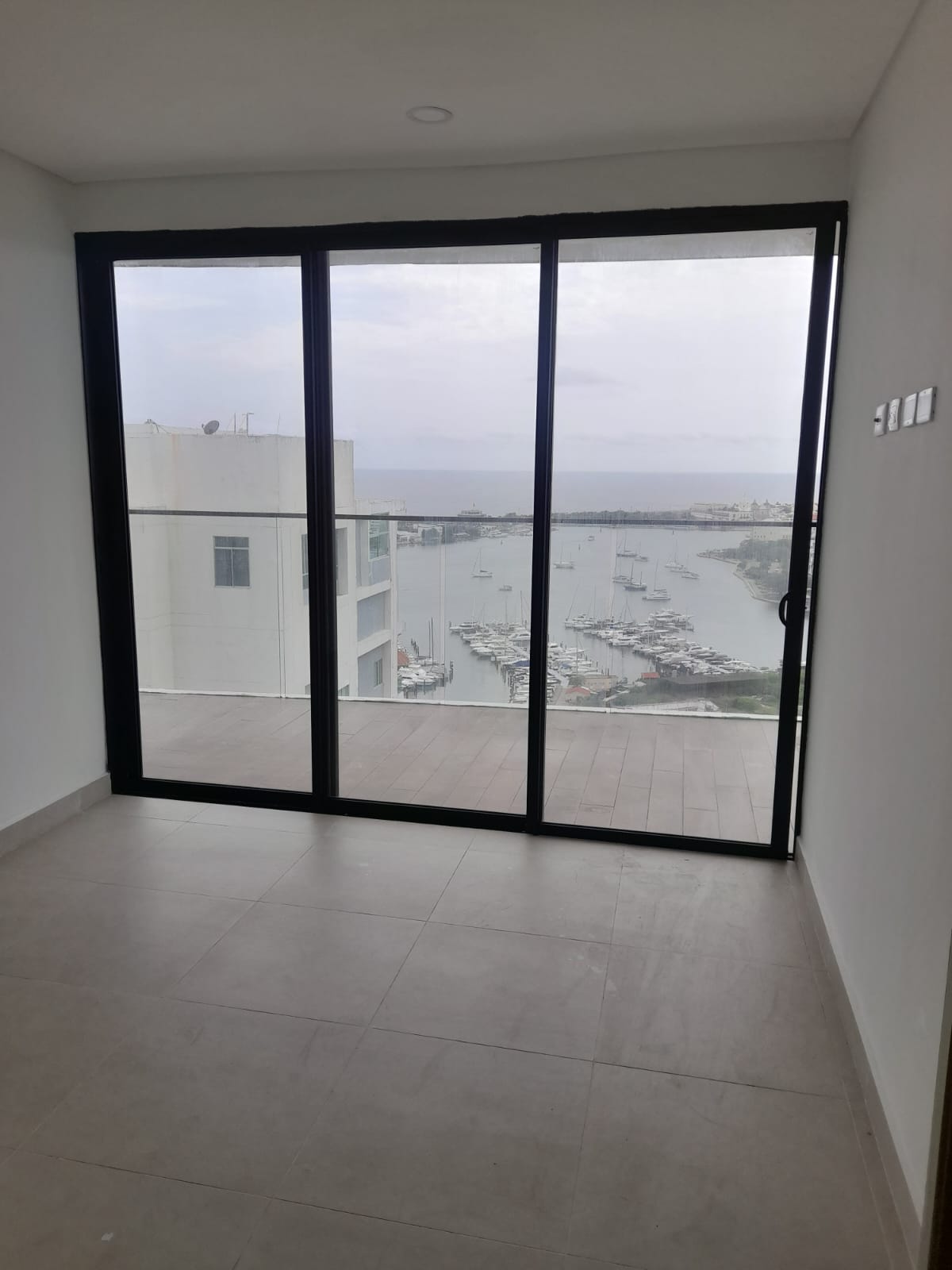 APARTAMENTO EN VENTA MANGA-CARTAGENA