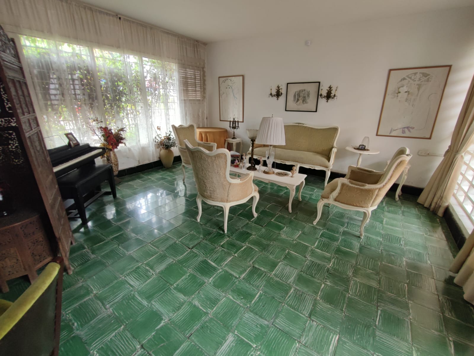 CASA COMERCIAL EN ARRIENDO MANGA  – CARTAGENA