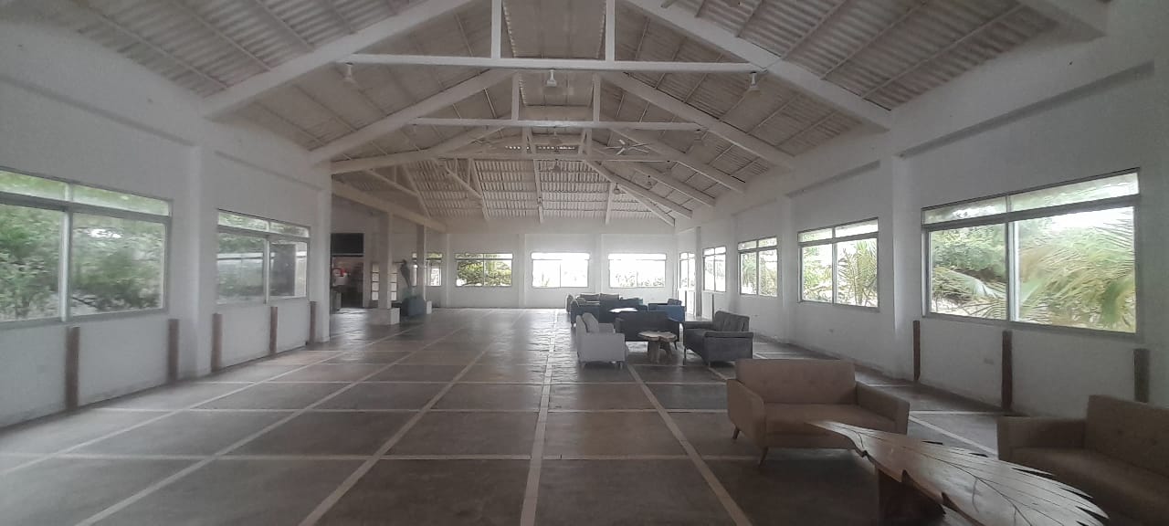 Lote en Condominio Privado Con Vista a la Playa. Venpermuto