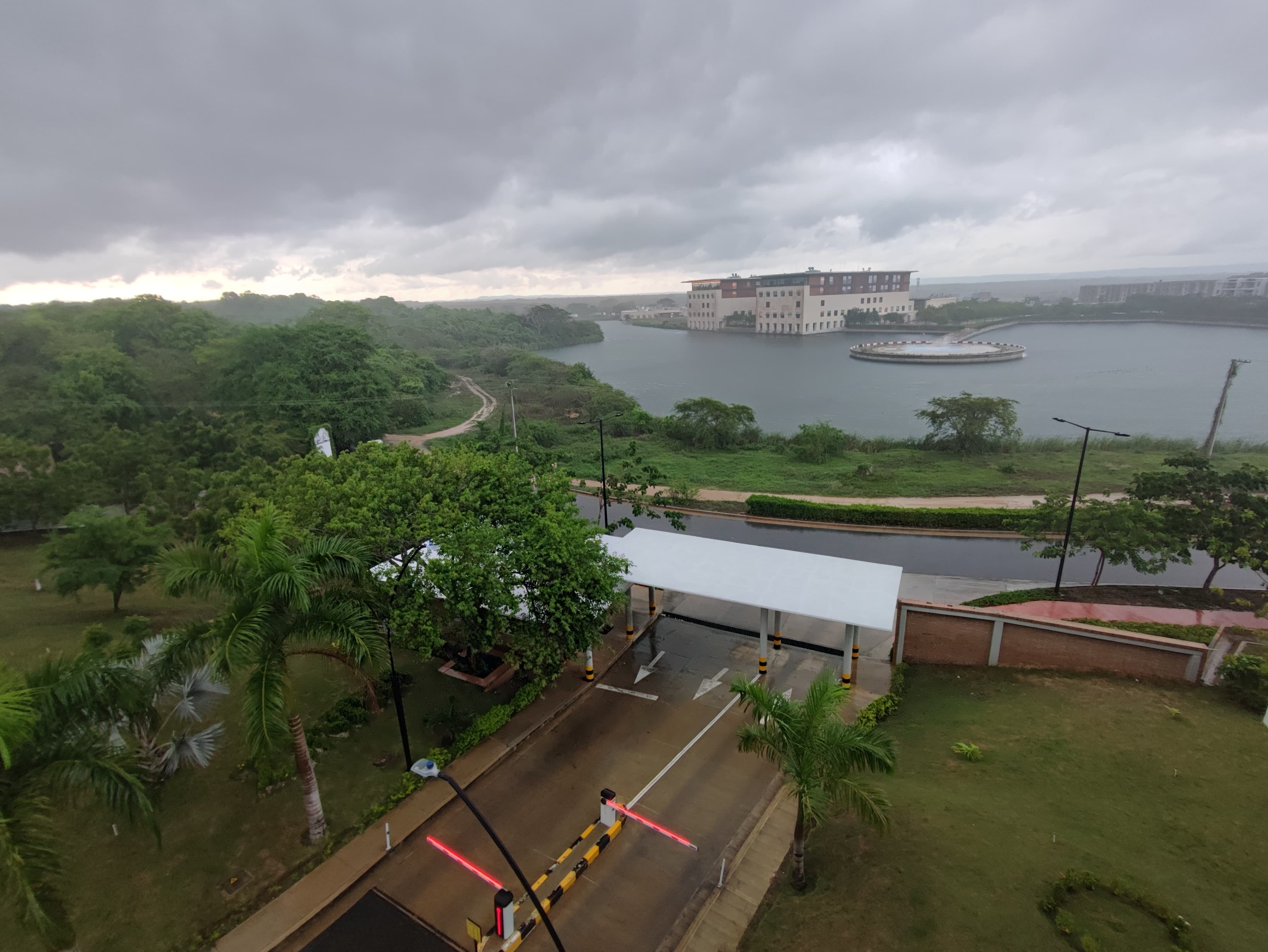 Apartamento en Serena del Mar - Permuta Local En B/quilla o Cartagena