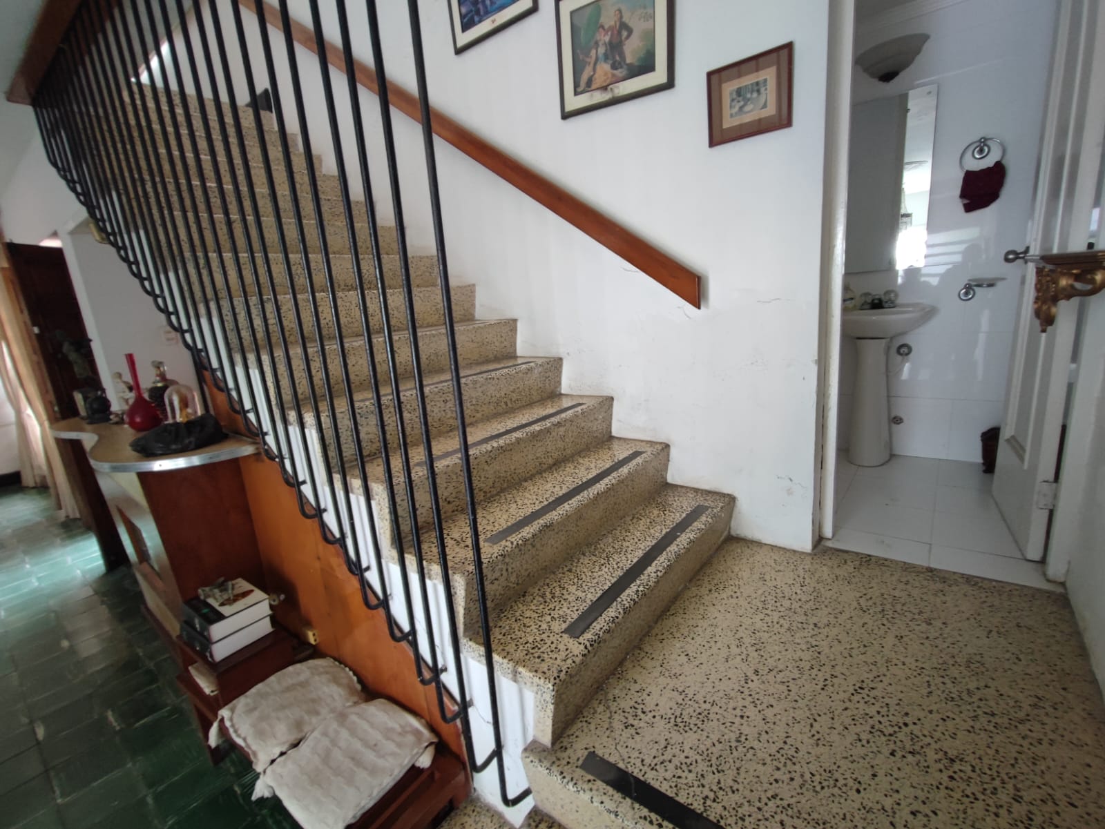 CASA COMERCIAL EN ARRIENDO MANGA  – CARTAGENA