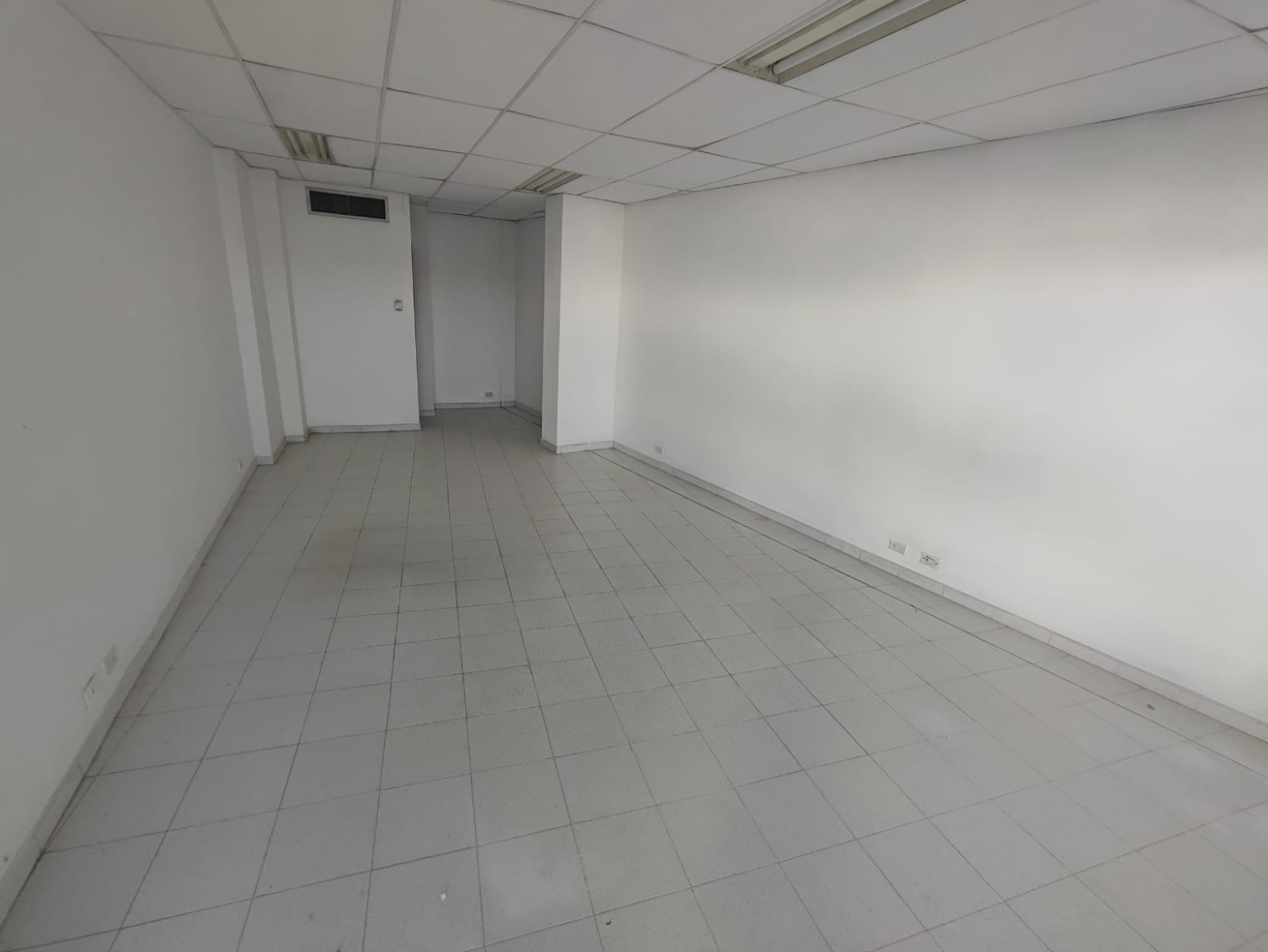 OFICINA EN ARRIENDO SANTA LUCIA - CARTAGENA