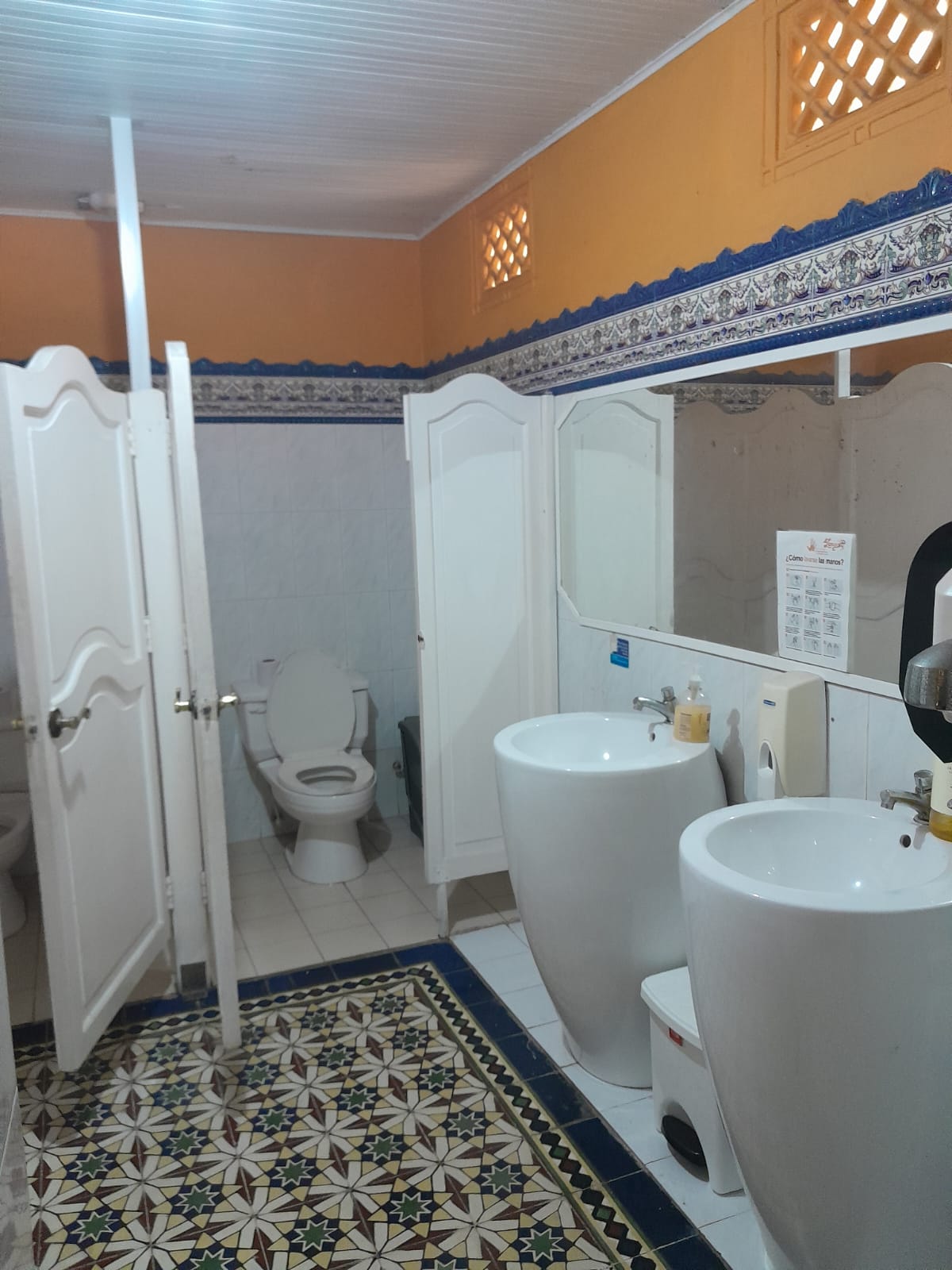 LOCAL EN ARRIENDO CABRERO - CARTAGENA