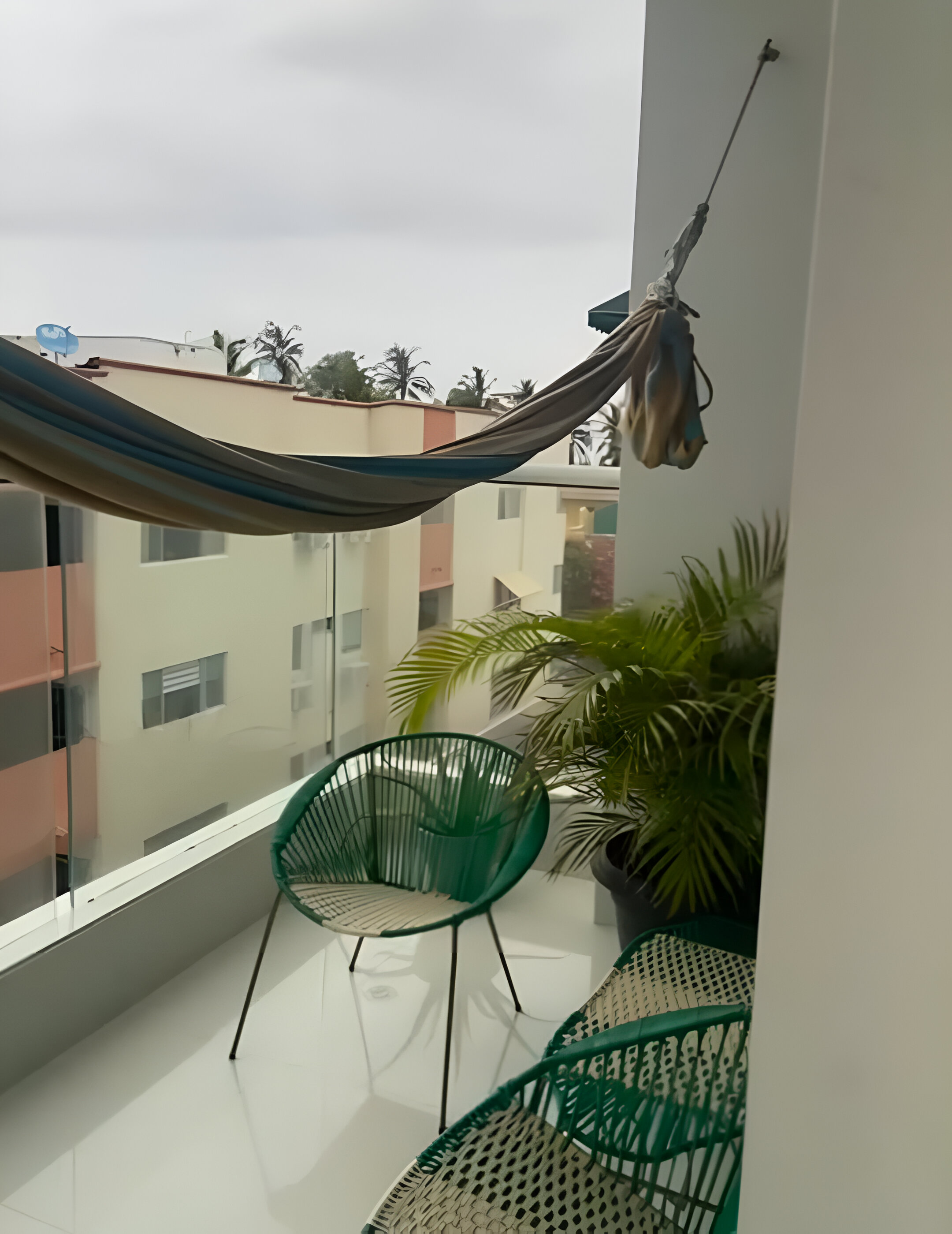 APARTAMENTO AMOBLADO  EN ARRIENDO CRESPO - CARTAGENA
