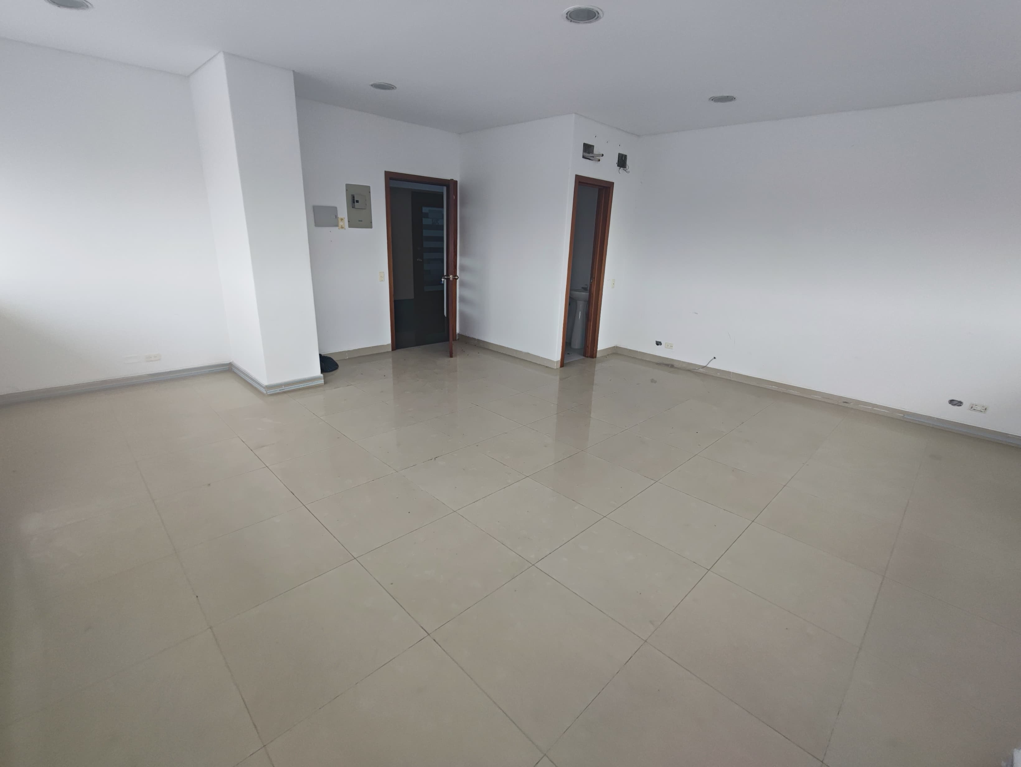 OFICINA EN ARRIENDO SANTA LUCIA - CARTAGENA
