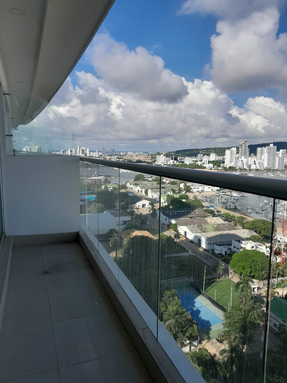 OFICINA EN ARRIENDO BOCAGRANDE – CARTAGENA