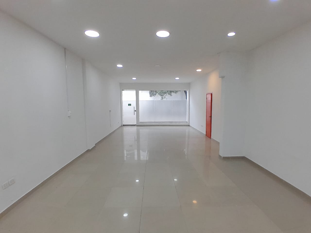 LOCAL EN ARRIENDO BOCAGRANDE - CARTAGENA