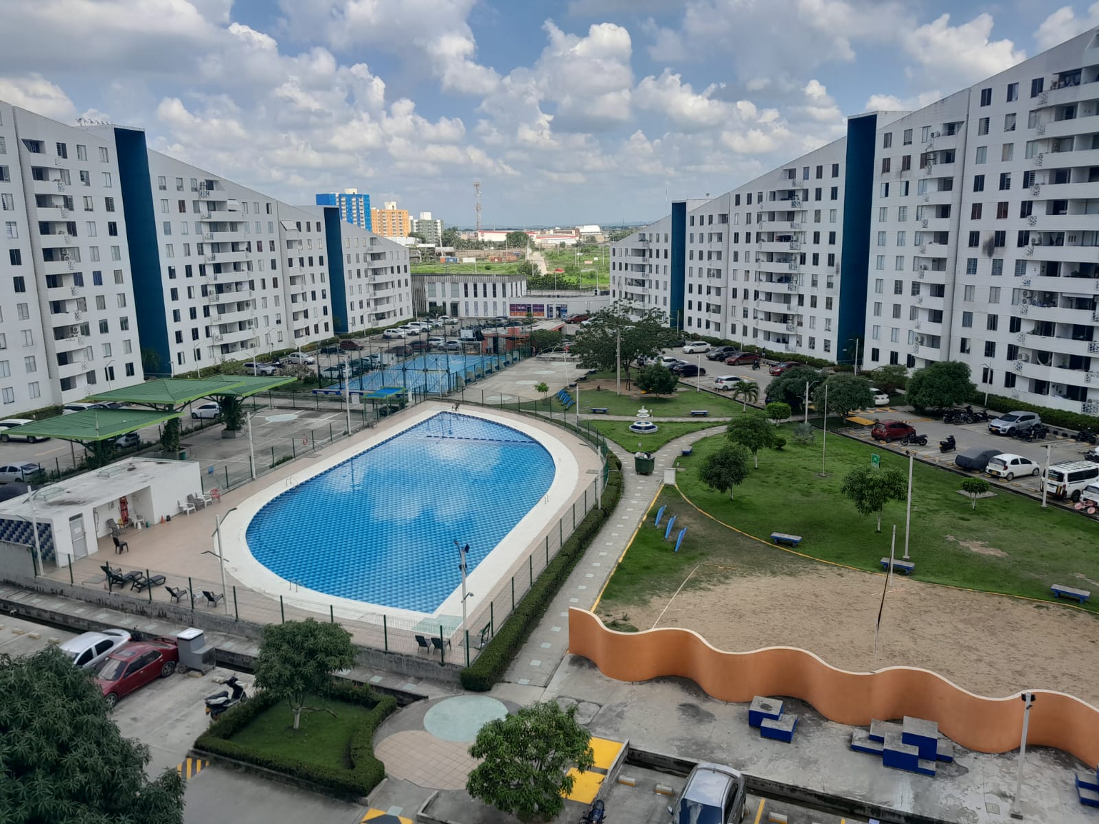 APARTAMENTO EN VENTA EN LA CAROLINA - CARTAGENA