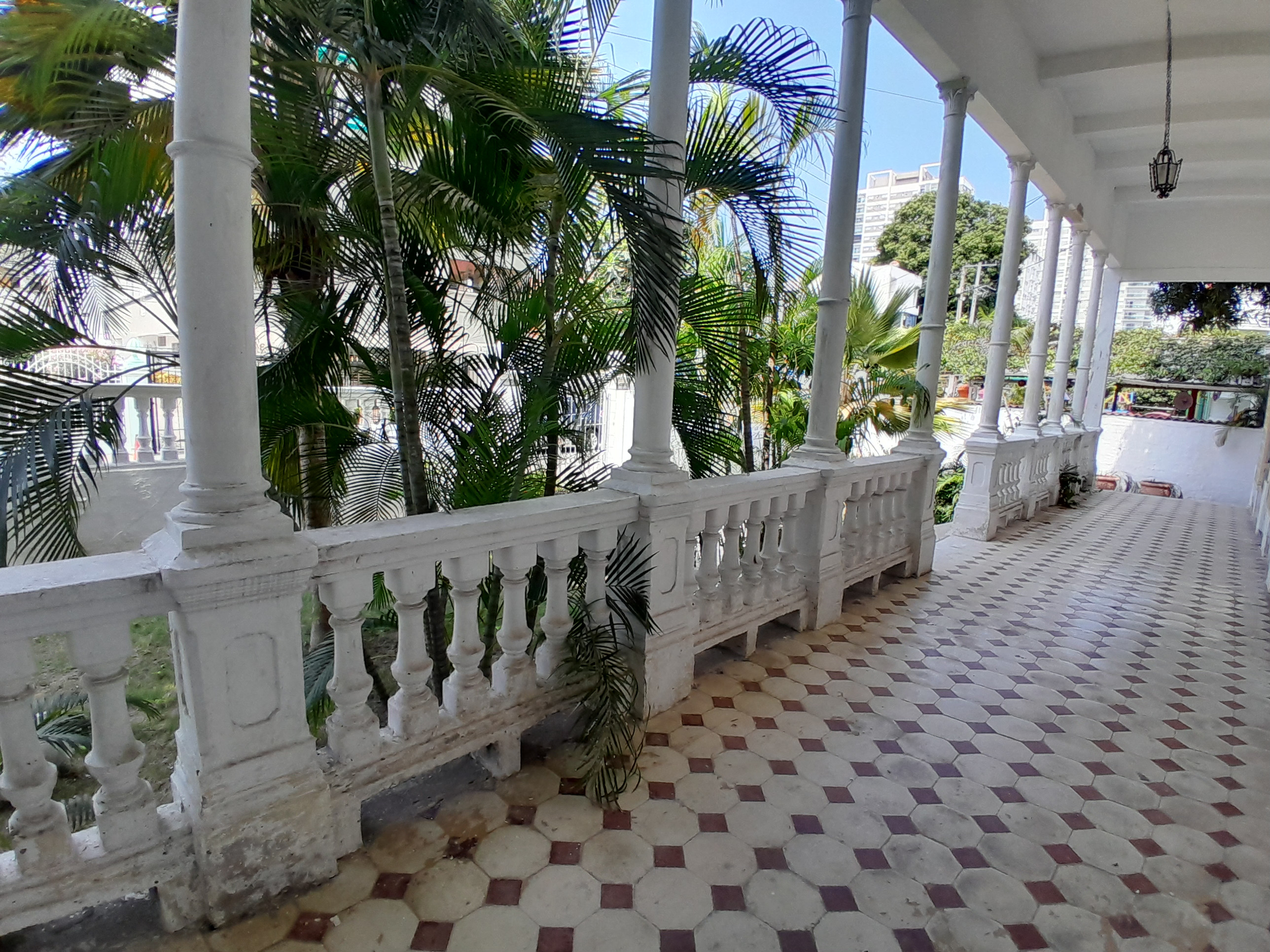 CASA EN VENTA, MANGA - CARTAGENA