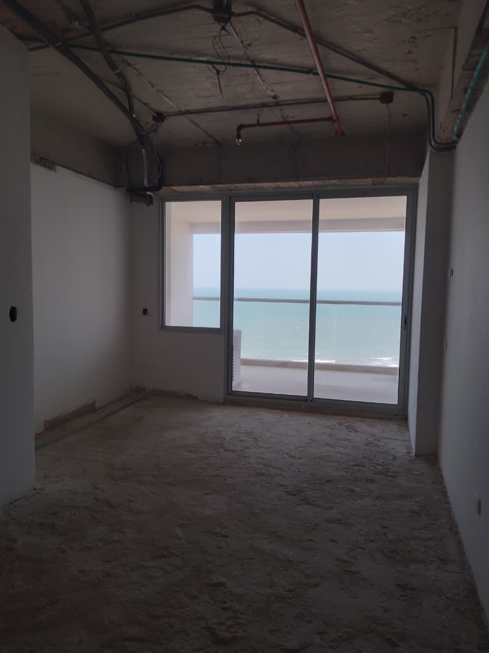APARTAESTUDIO EN VENTA CRESPO - CARTAGENA
