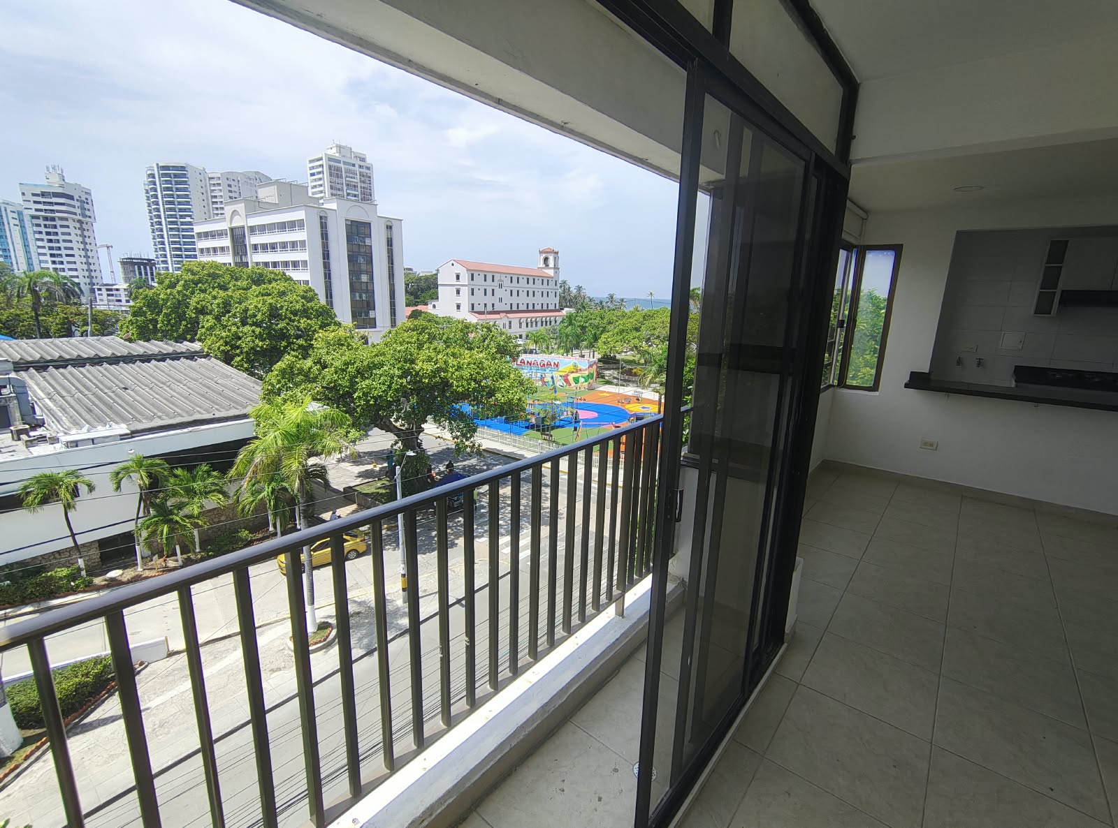 ARRIENDO APARTAMENTO EN BOCAGRANDE