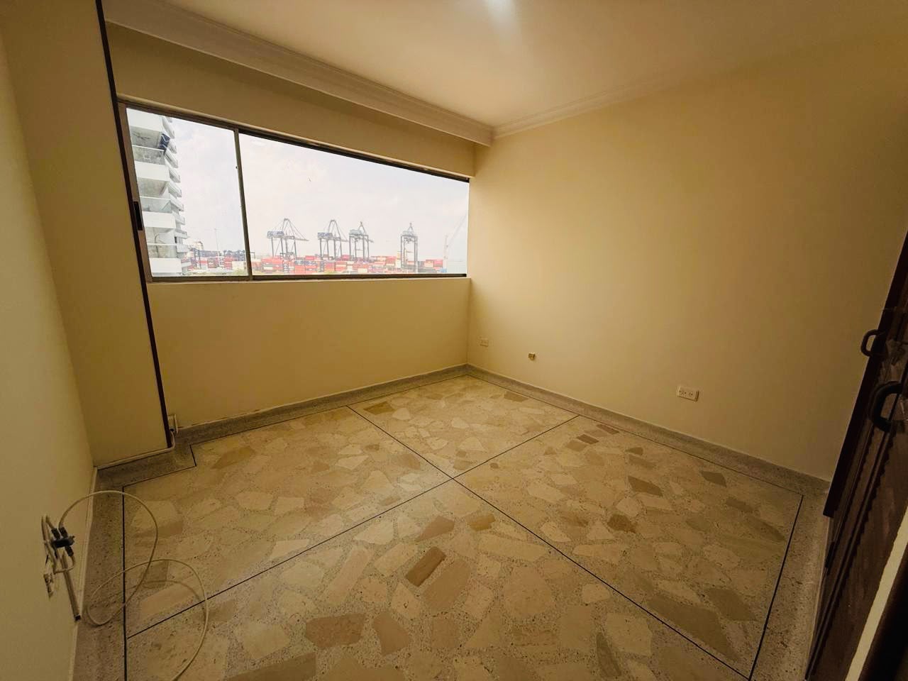APARTAMENTO EN ARRIENDO EN MANGA-CARTAGENA