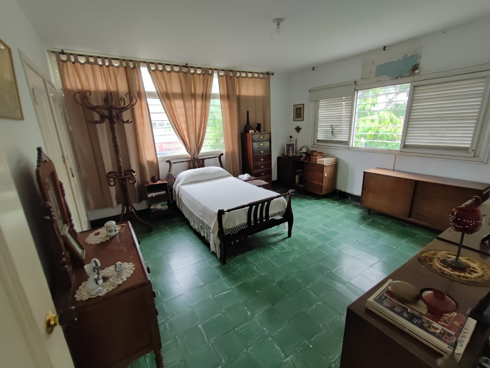 CASA COMERCIAL EN ARRIENDO MANGA  – CARTAGENA