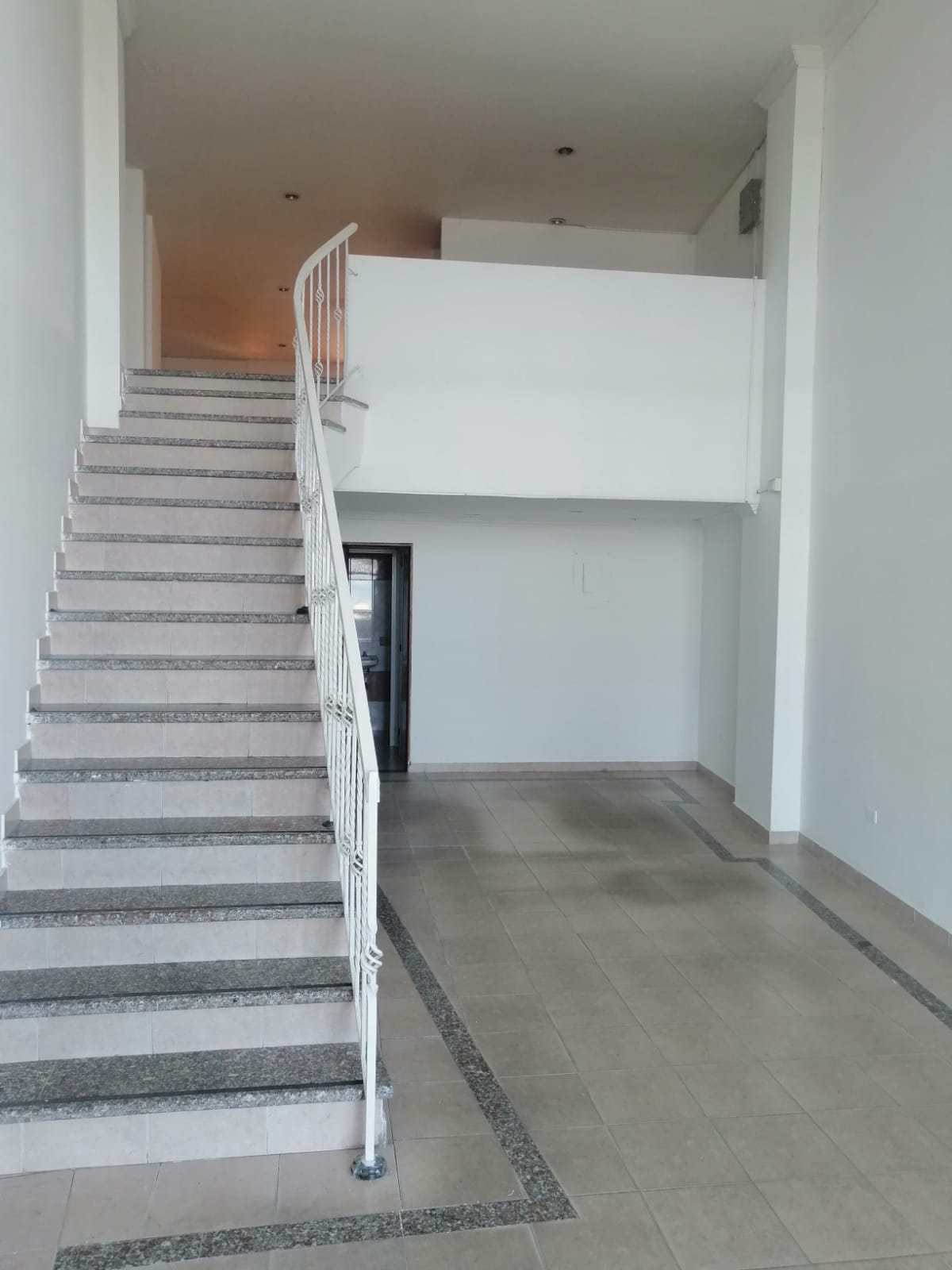 ARRIENDO LOCAL MARBELLA - CARTAGENA