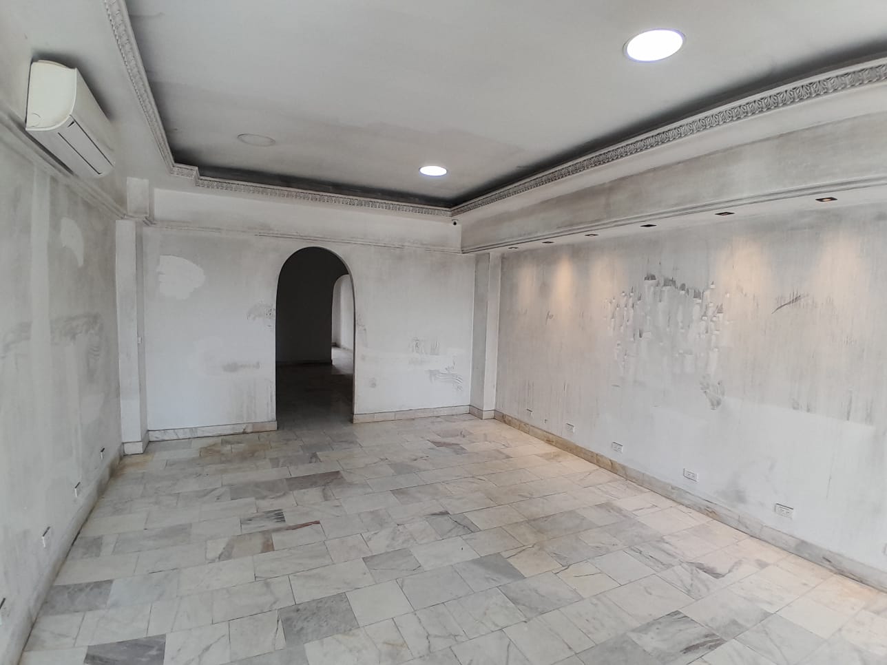 LOCAL EN ARRIENDO BOCAGRANDE - CARTAGENA