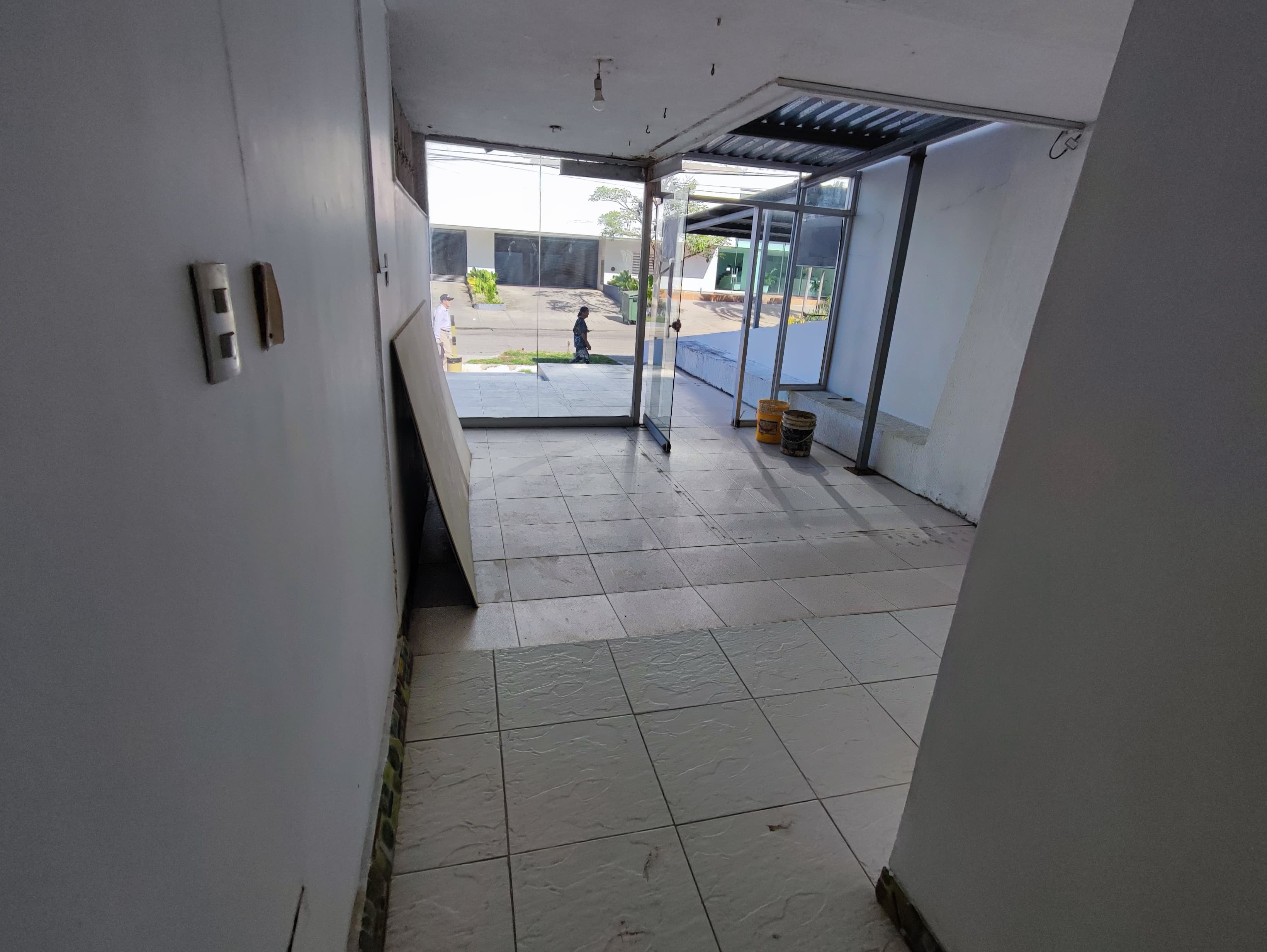 LOCAL EN ARRIENDO BOCAGRANDE - CARTAGENA