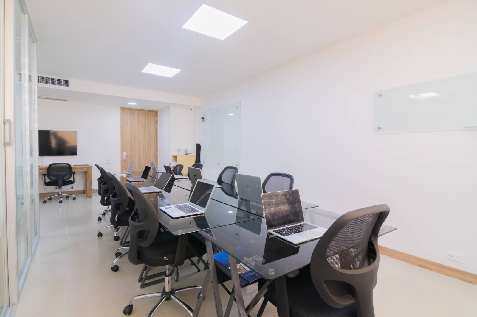OFICINA EN VENTA BOSQUE - CARTAGENA
