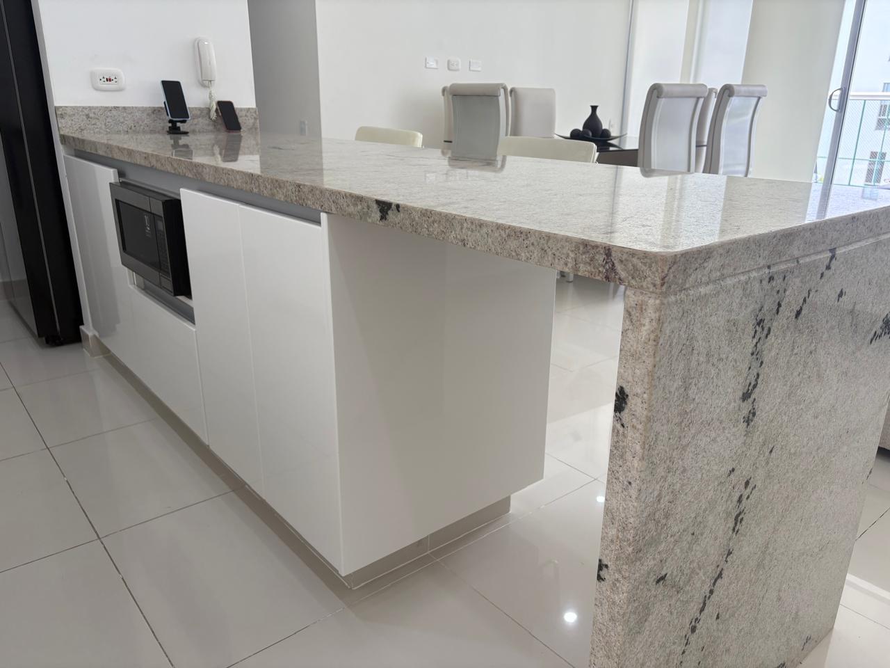 APARTAMENTO EN VENTA SERENA DEL MAR - CARTAGENA