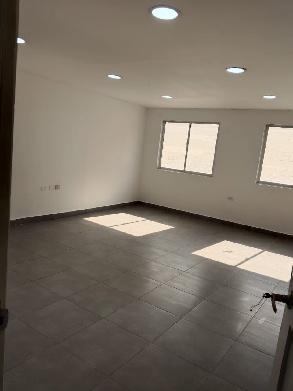 OFICINA EN ARRIENDO BOSQUE - CARTAGENA