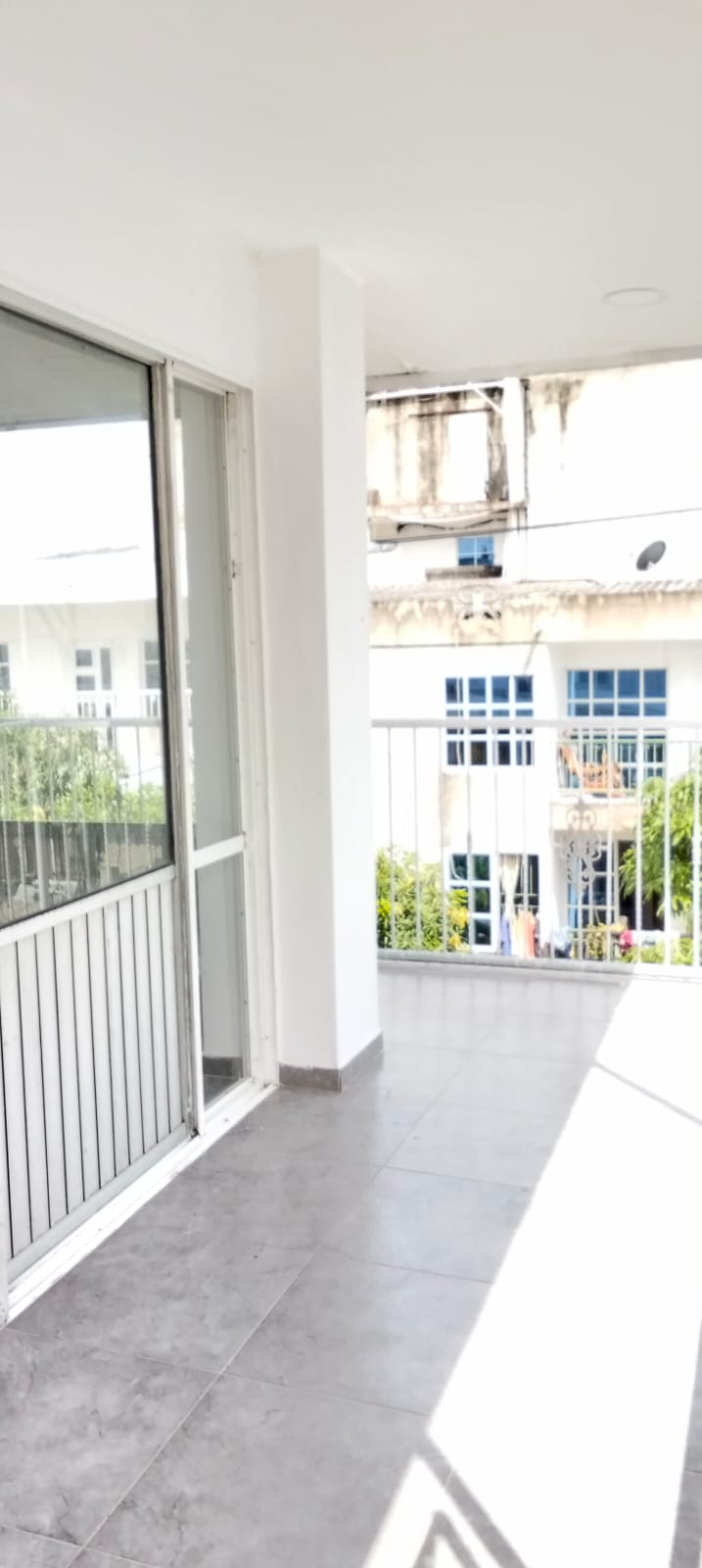 APARTAMENTO EN ARRIENDO EN LA CAROLINA - CARTAGENA